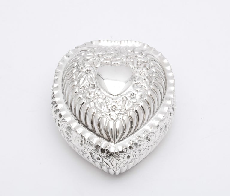 English Victorian Sterling Silver Heart-Form Trinkets Box with Hinged Lid by Zimmerman For Sale