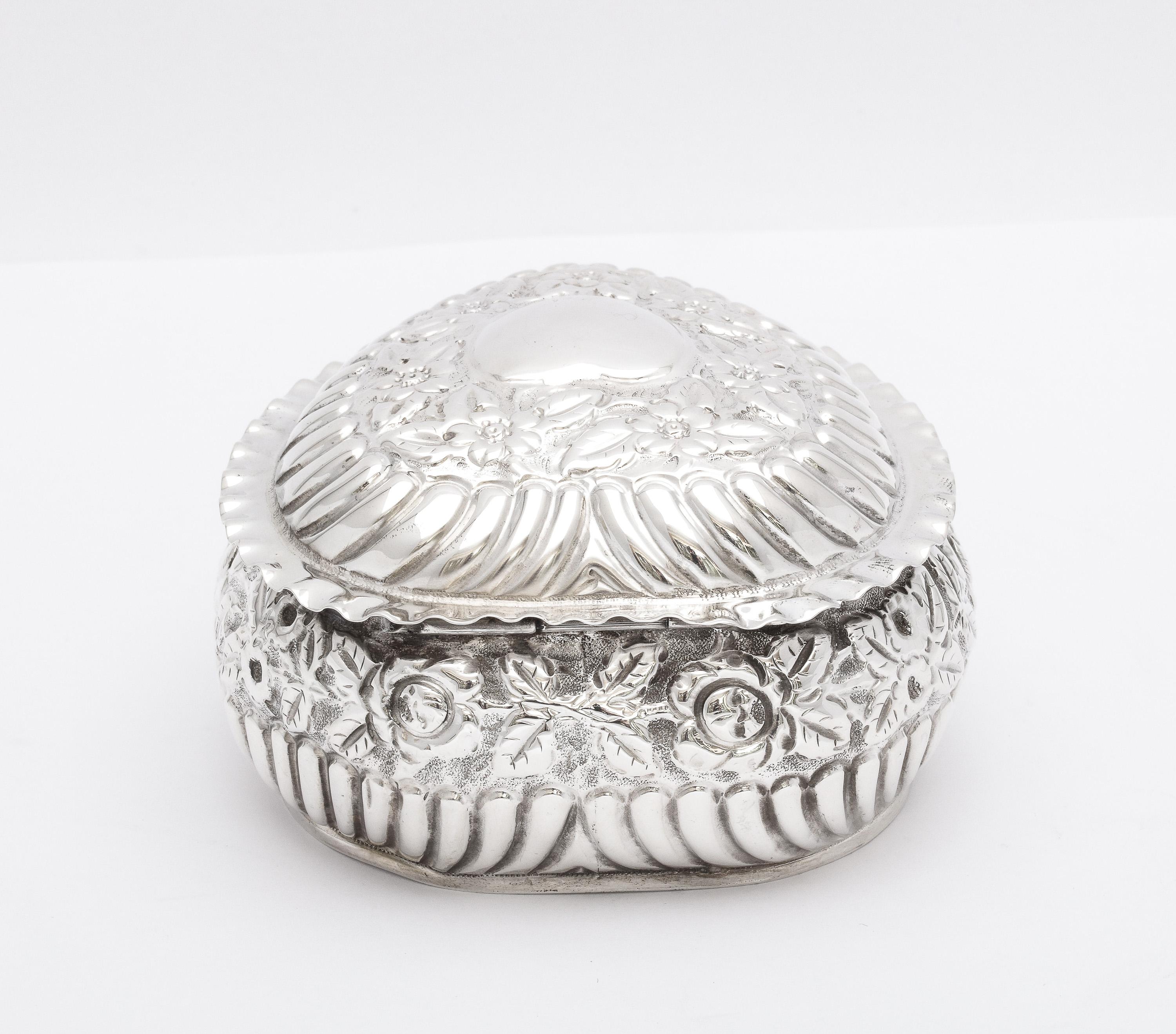 Victorian Sterling Silver Heart-Form Trinkets Box with Hinged Lid by Zimmerman 4