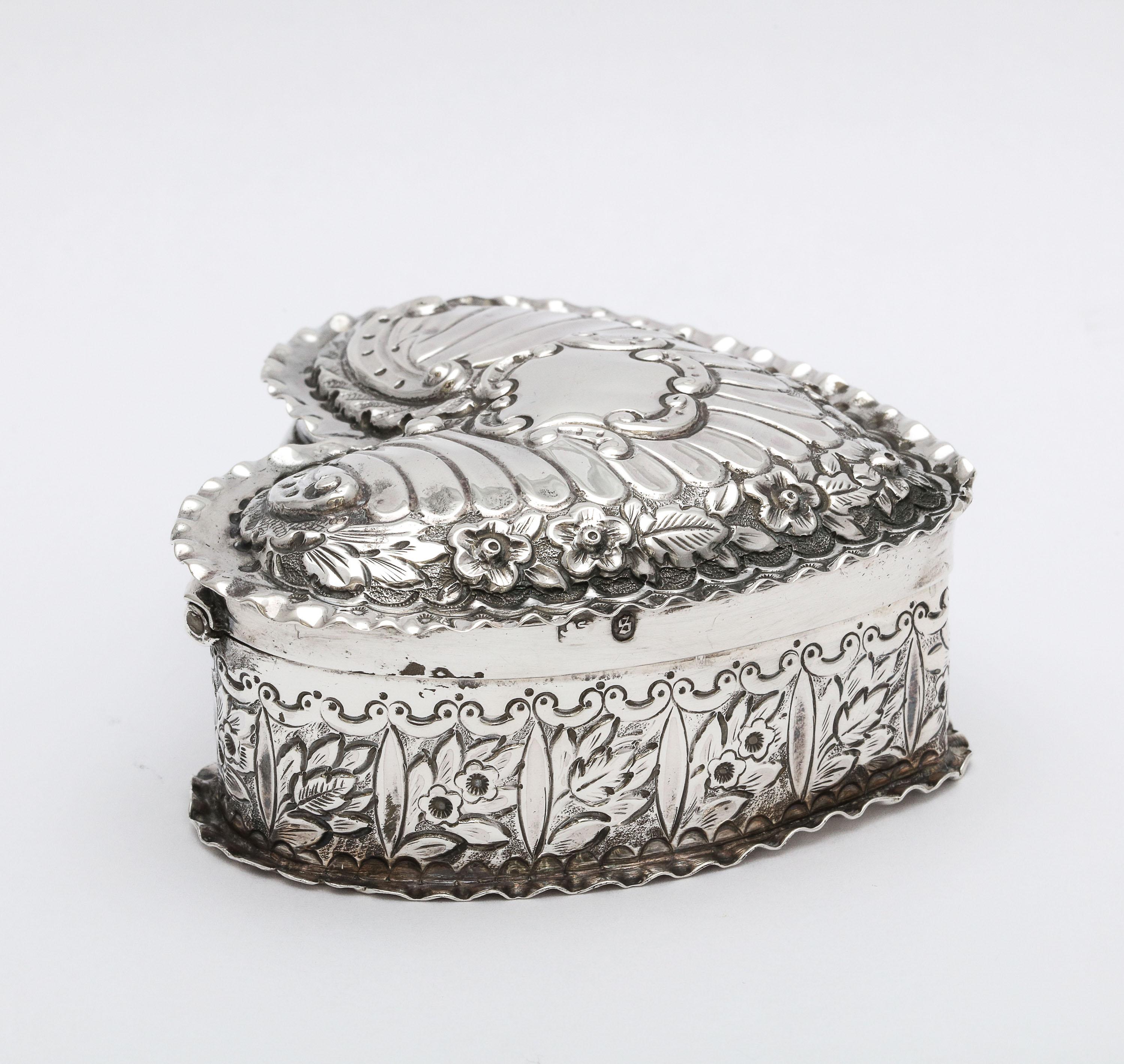 Victorian Sterling Silver Heart-Form Trinkets Box with Hinged Lid 1