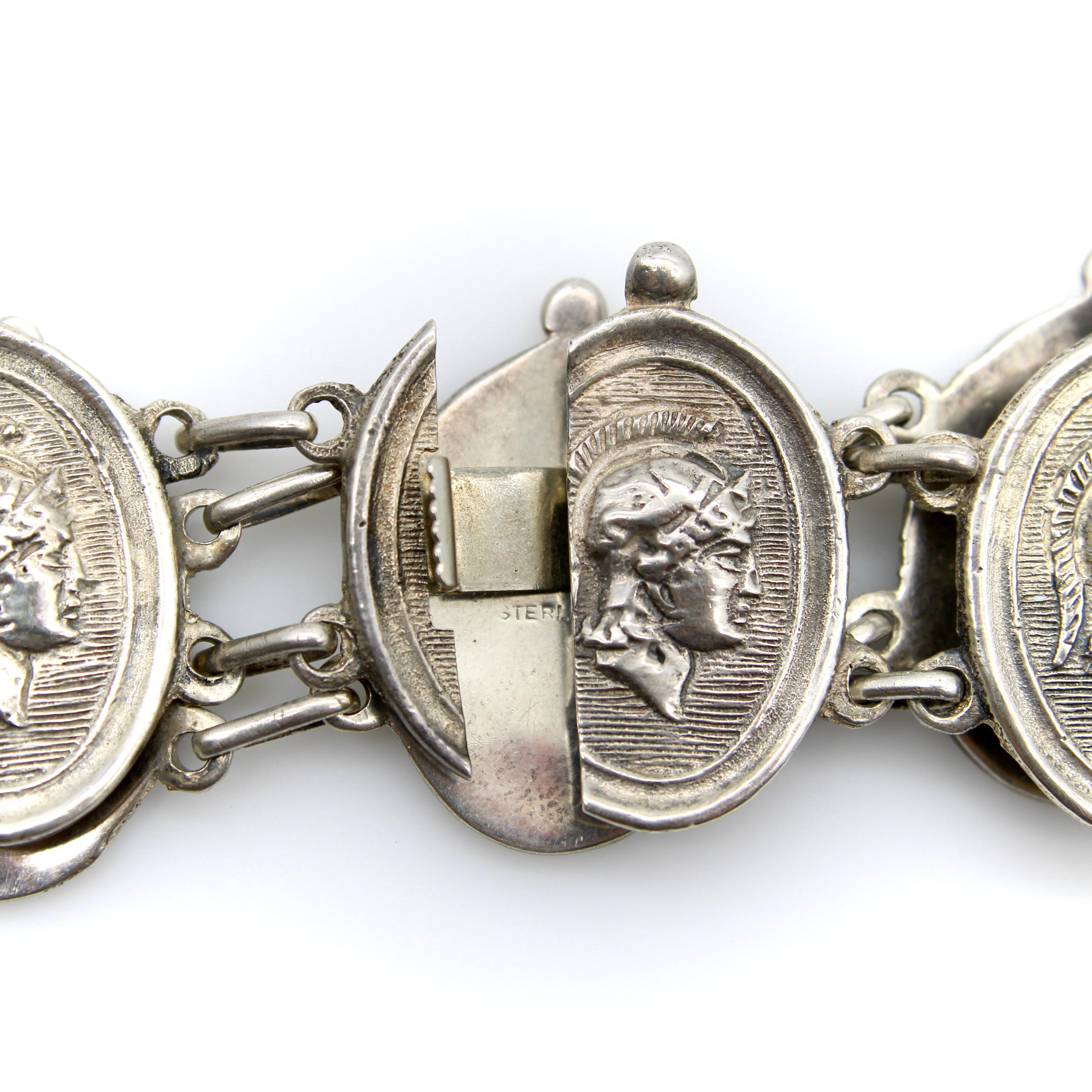 Viktorianisches Sterling Silber Homer Medaillon A Link-Armband für Damen oder Herren im Angebot