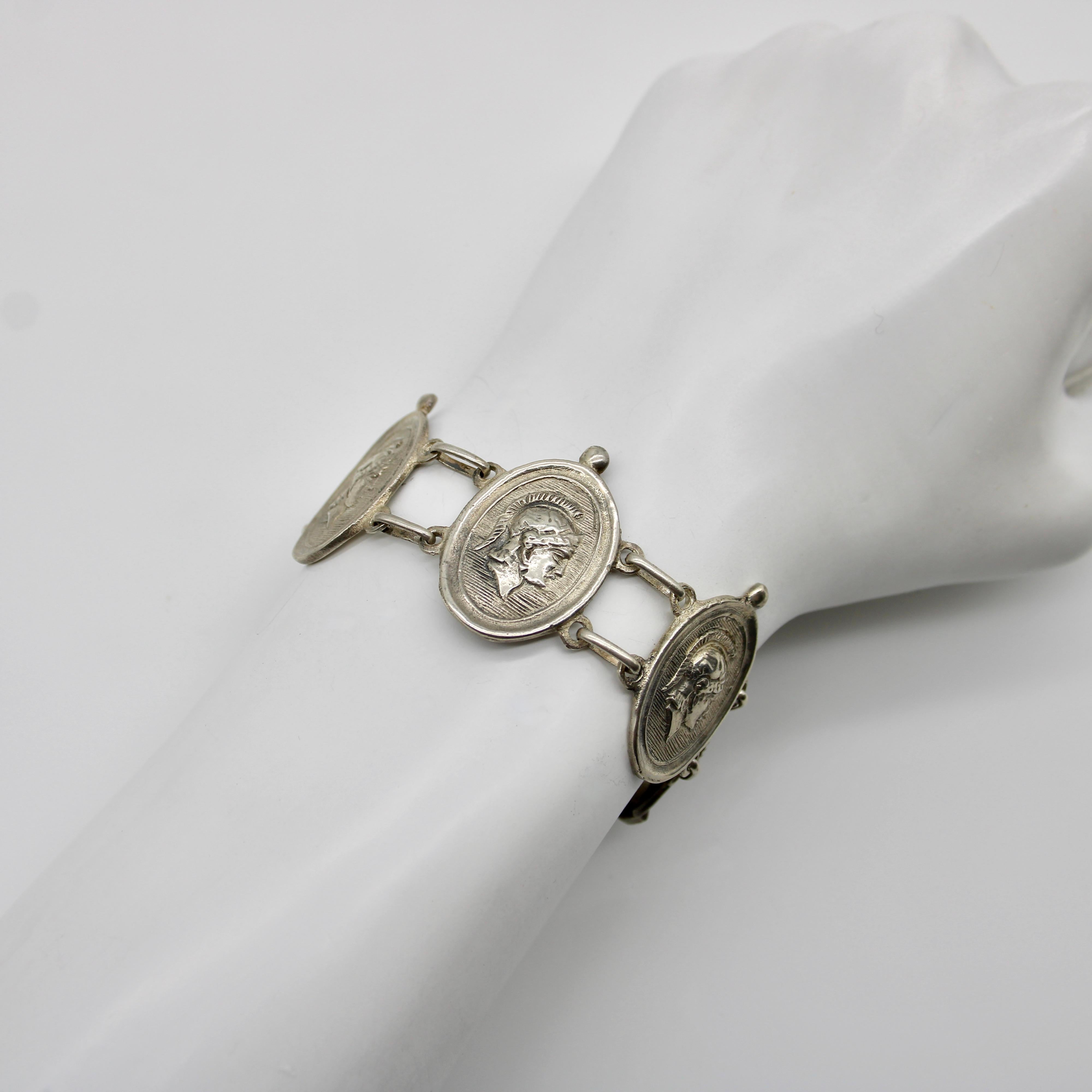 Viktorianisches Sterling Silber Homer Medaillon A Link-Armband im Angebot 4