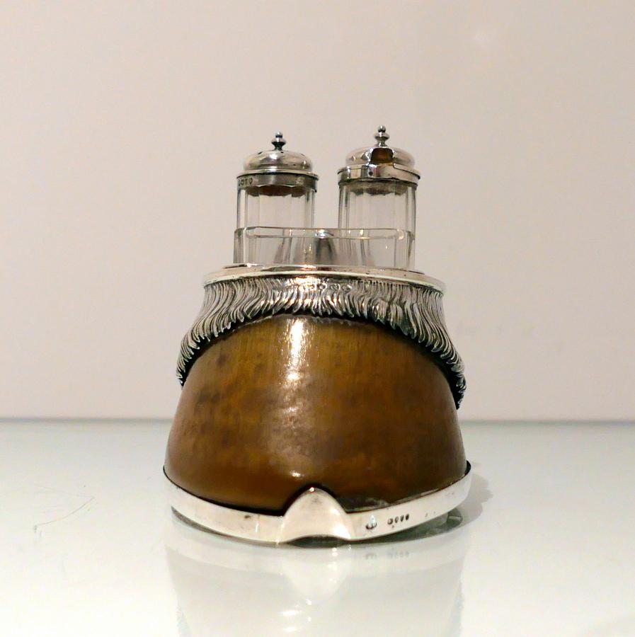 Victorian Sterling Silver Horse Shoe Inkwell London 1882 Martin Goldstein For Sale 4