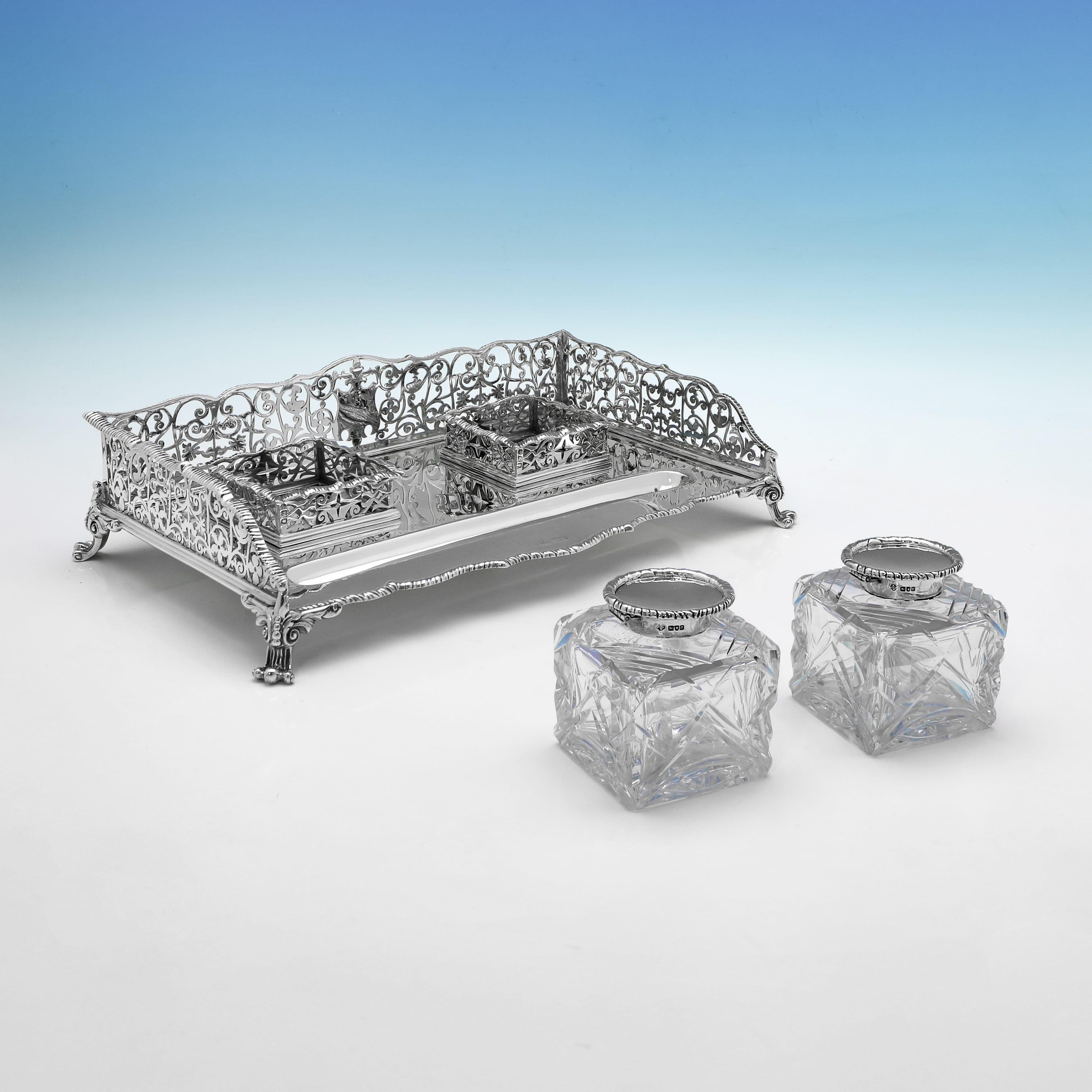 Anglais Encrier victorien en argent sterling avec bordure de galerie - Londres 1900 en vente