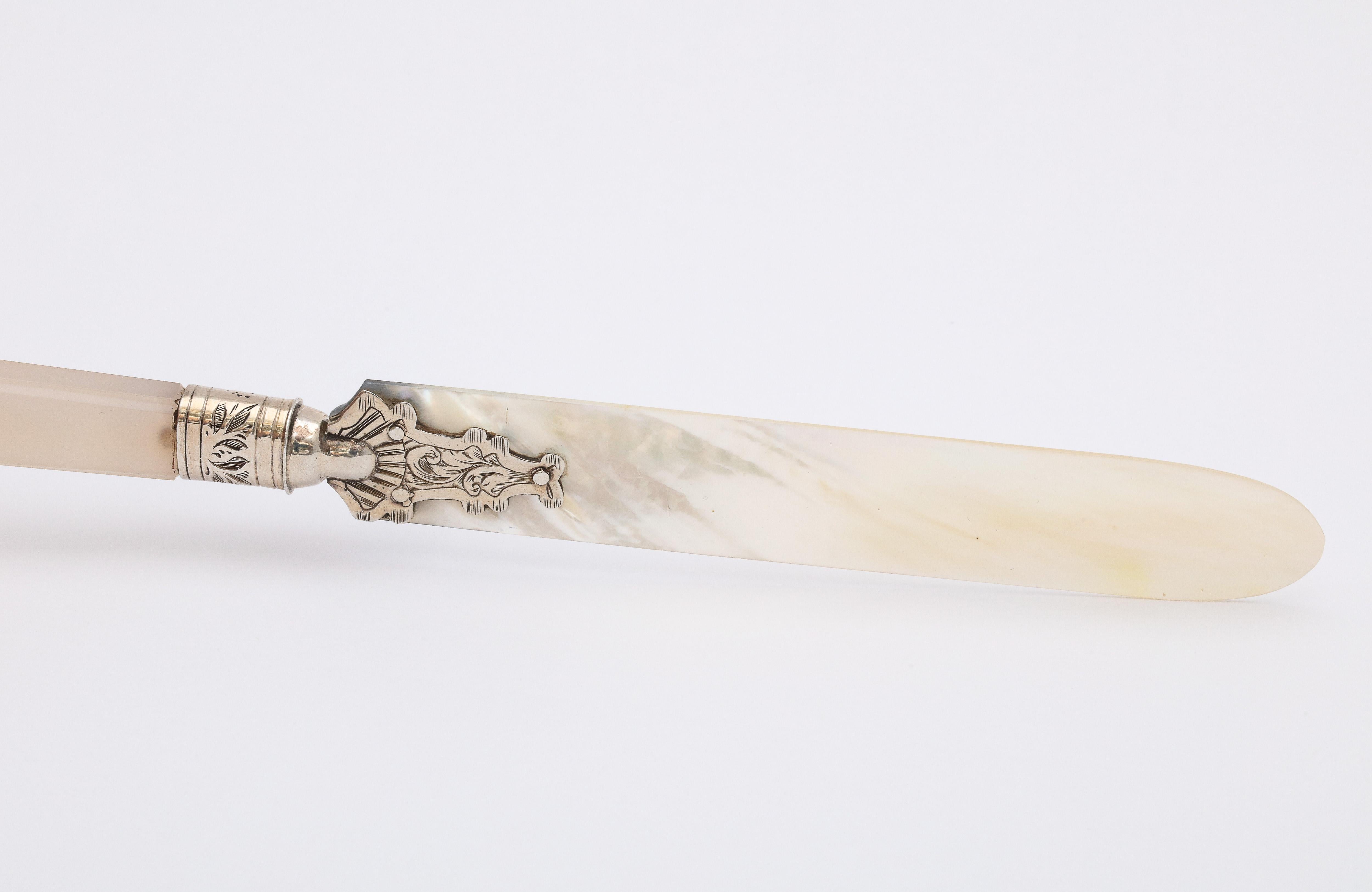 Victorian Sterling Silver-Mounted Mother of Pearl and Chalcedony Letter Opener 9