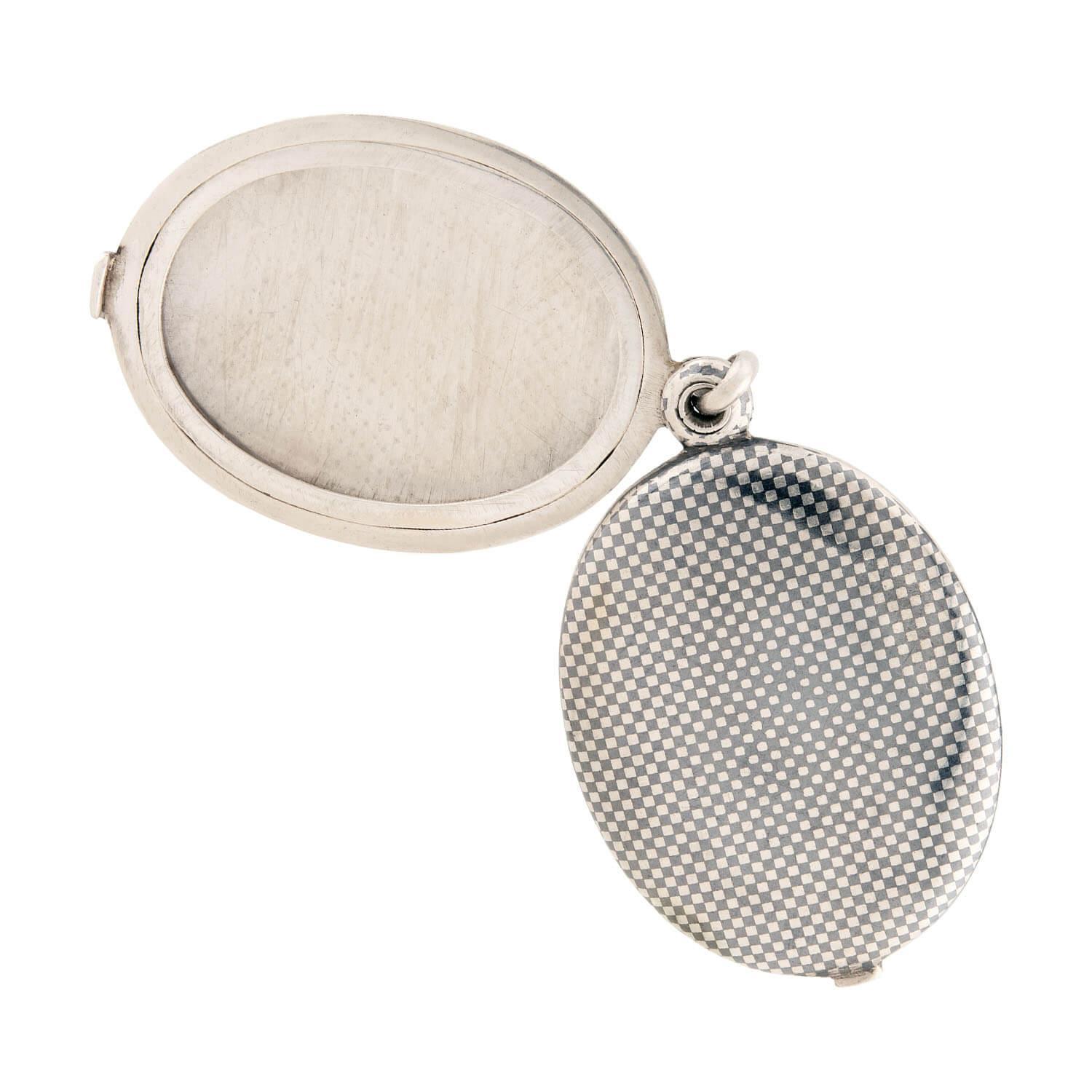 Victorien Médaillon victorien en argent sterling à damier niello en vente