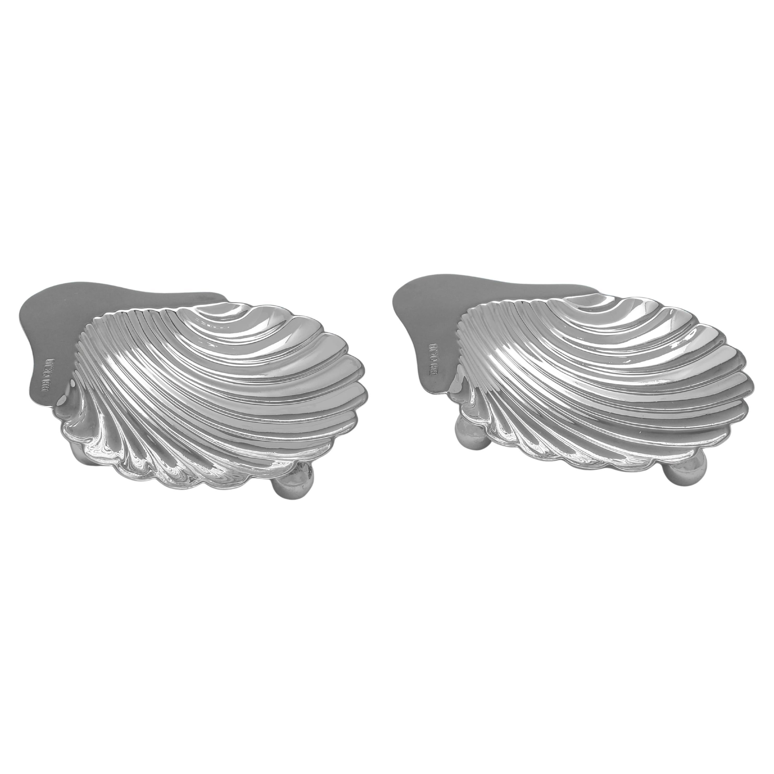Pareja de mantequeras victorianas de plata de ley fabricadas en 1894