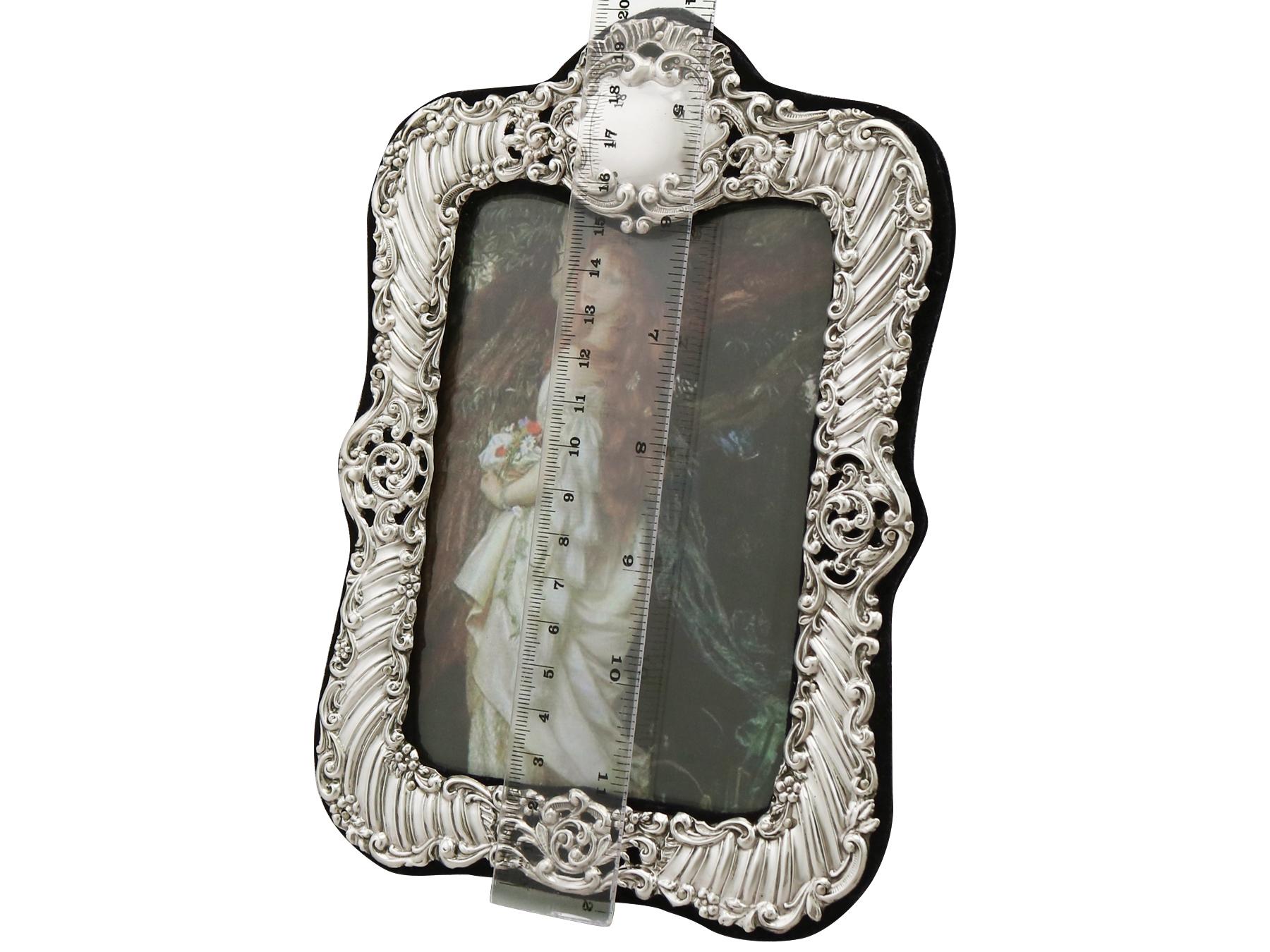 Antique Victorian 1900 Sterling Silver Photograph Frame by Henry Matthews 6