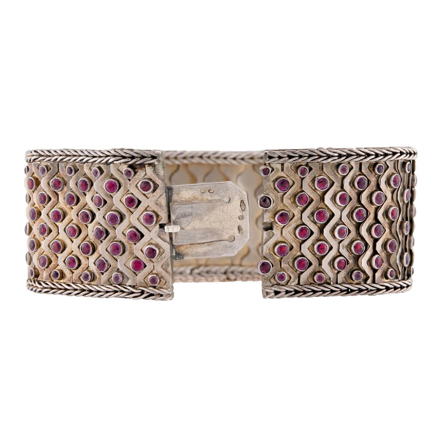 Women's Victorian Sterling Silver Pink Glass Woven Bracelet For Sale