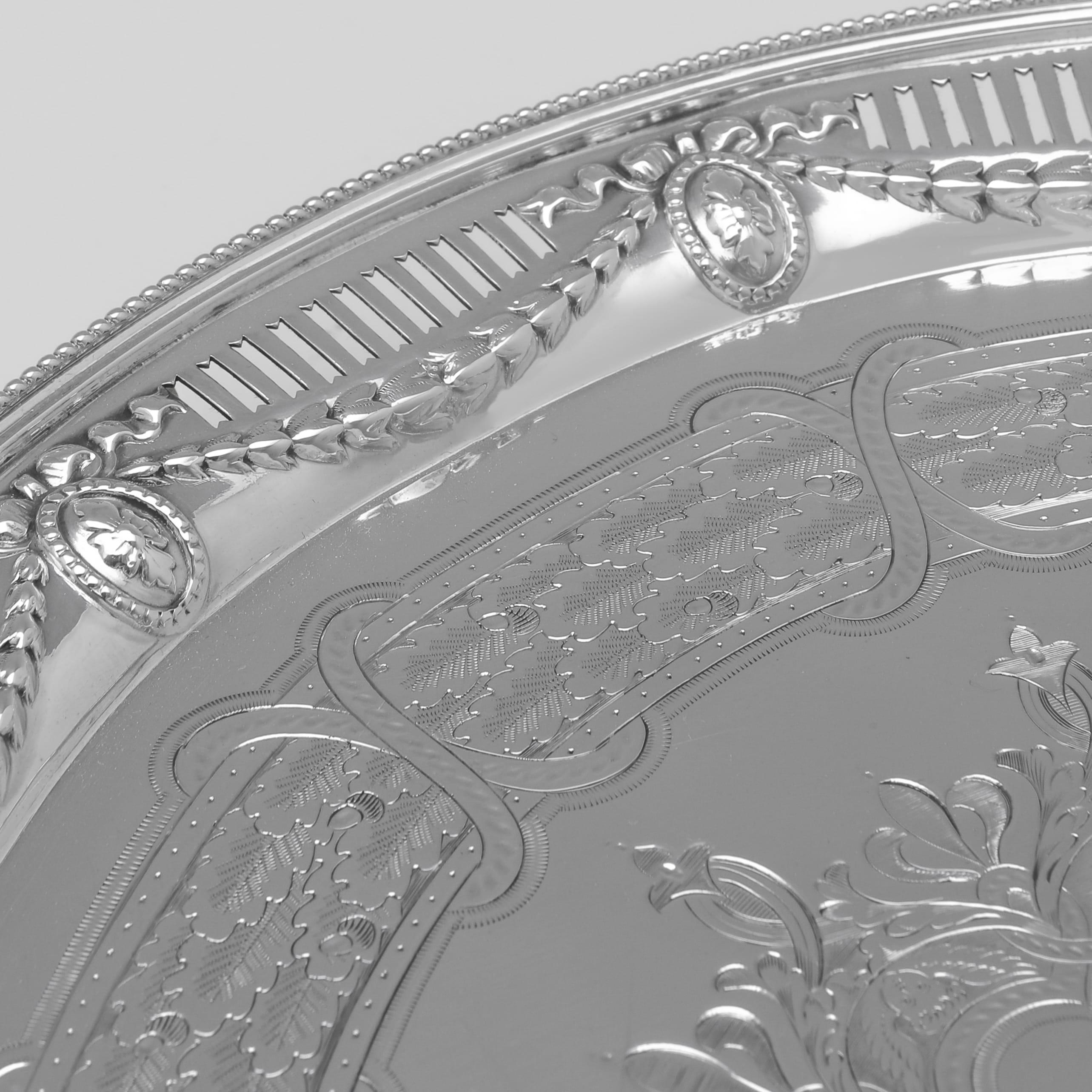 Salvilla victoriana de plata de ley fabricada en Londres en 1868 por Martin & Hall en Bueno estado para la venta en London, London