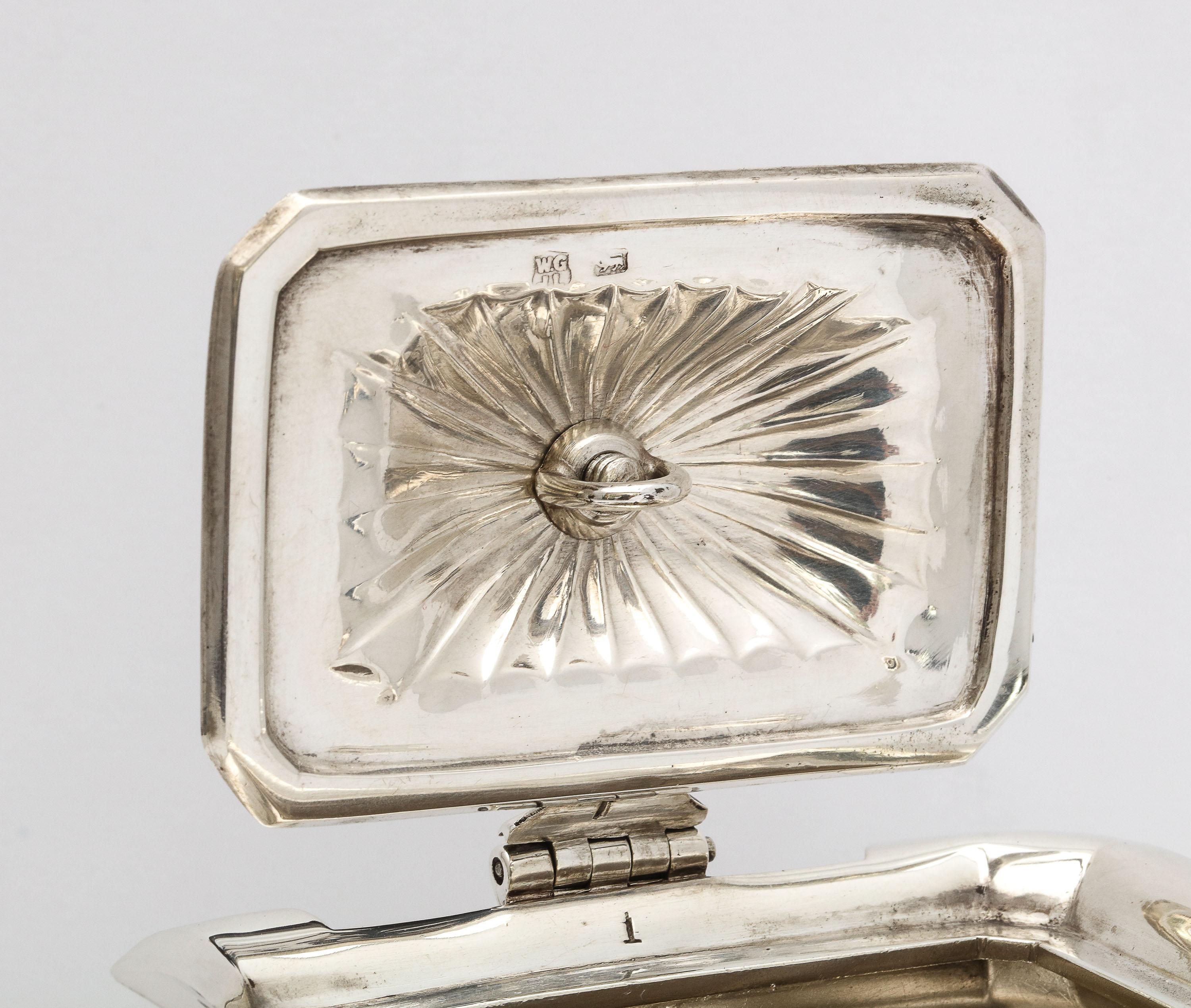 Victorian Sterling Silver Tea Caddy with Hinged Lid, Gibson & Langman In Good Condition In New York, NY