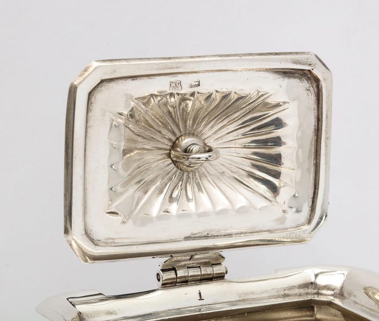 Victorian Sterling Silver Tea Caddy with Hinged Lid, Gibson & Langman In Good Condition For Sale In New York, NY