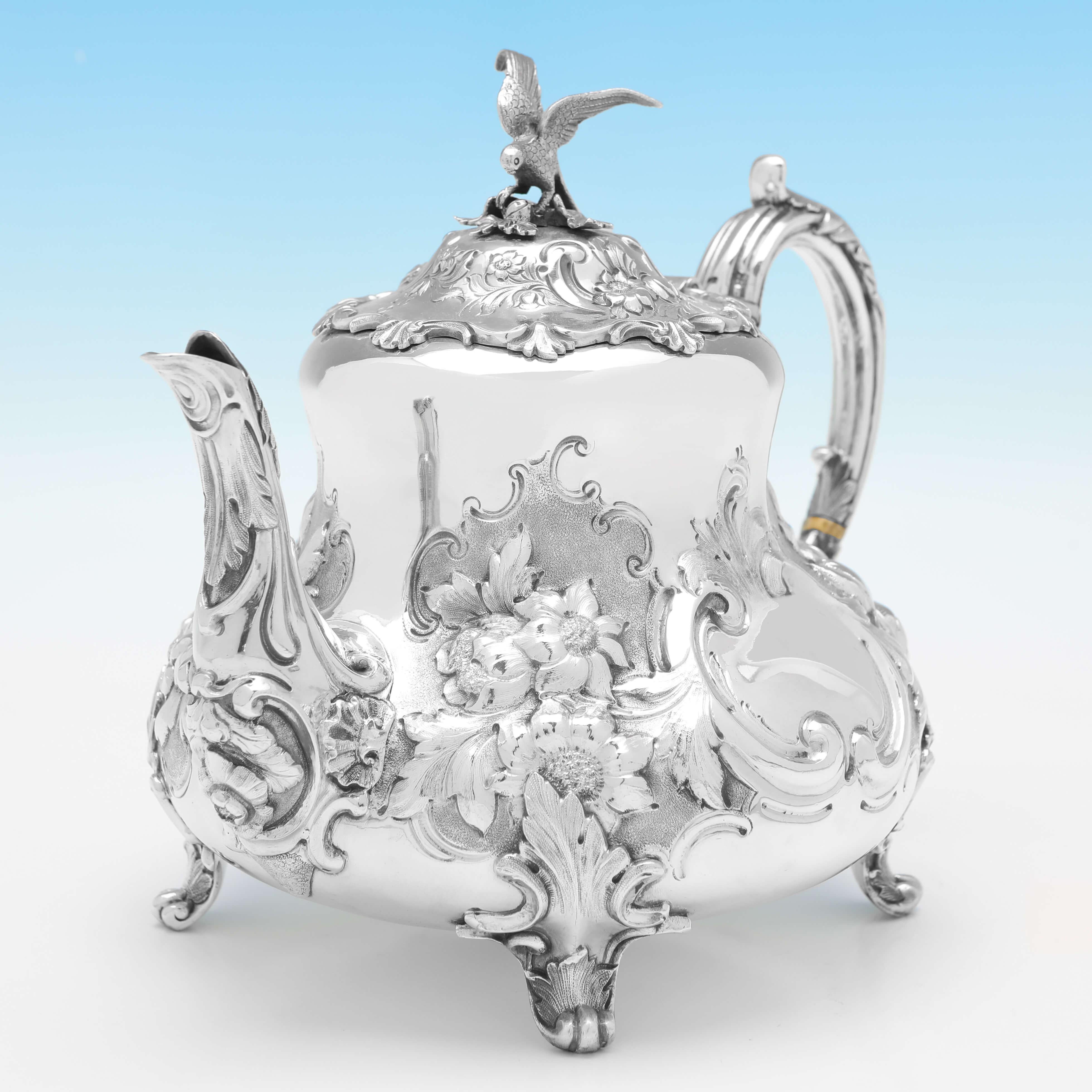 Victorian Sterling Silver Tea & Coffee Set, London, 1854-1855 For Sale 4