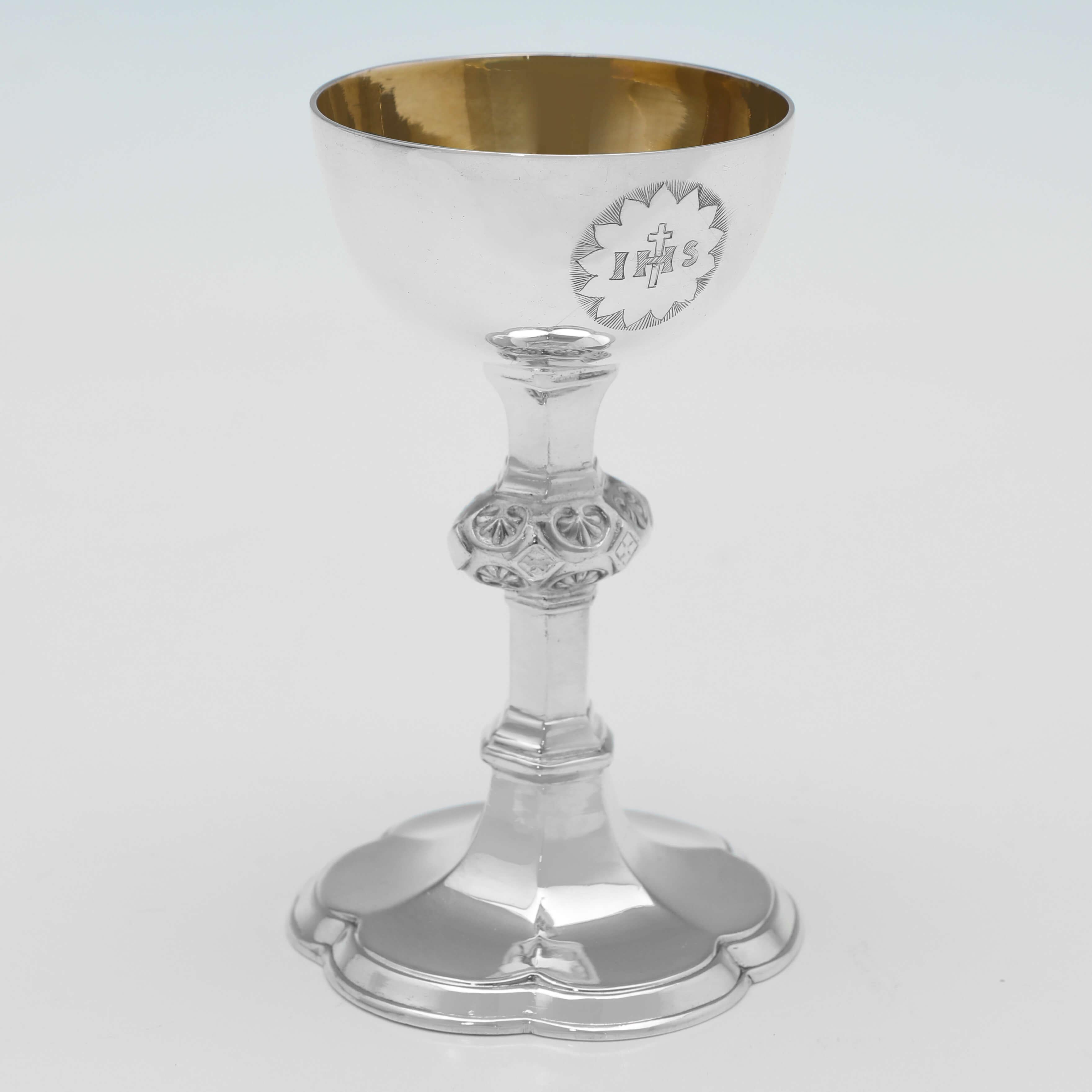 Inglese Set da comunione da viaggio vittoriano in argento sterling - Walker & Hall 1882 in vendita
