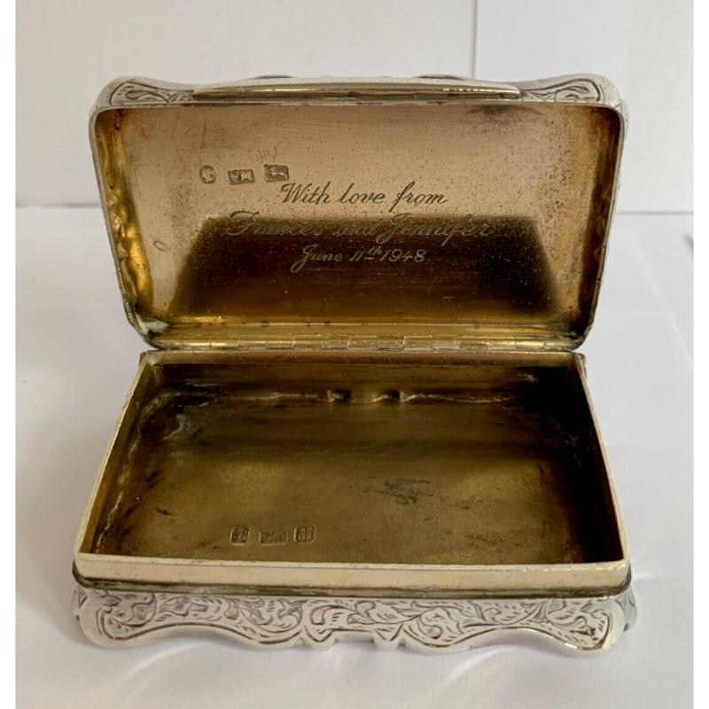 Victorian Sterling Silver Trinket Box Monogrammed with N, 1861 For Sale 1