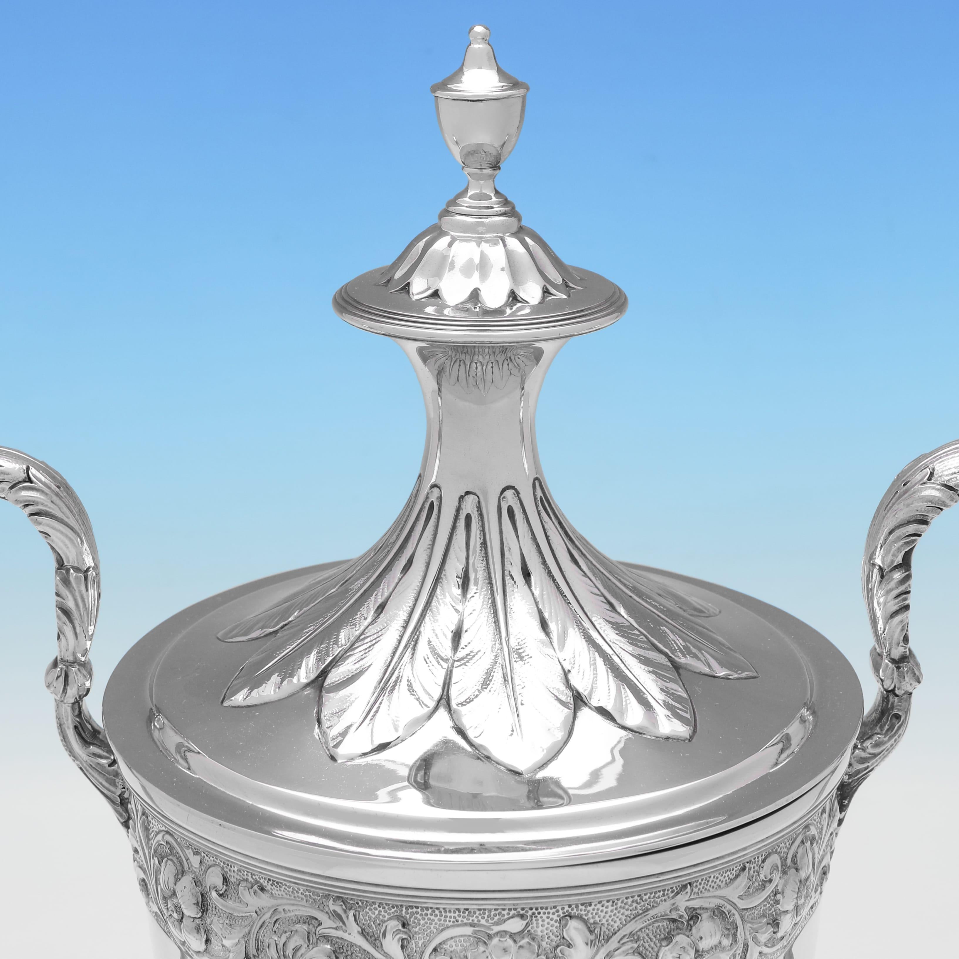 Inglese Trofeo vittoriano in argento sterling realizzato a Londra nel 1898 da Charles Stuart Harris in vendita