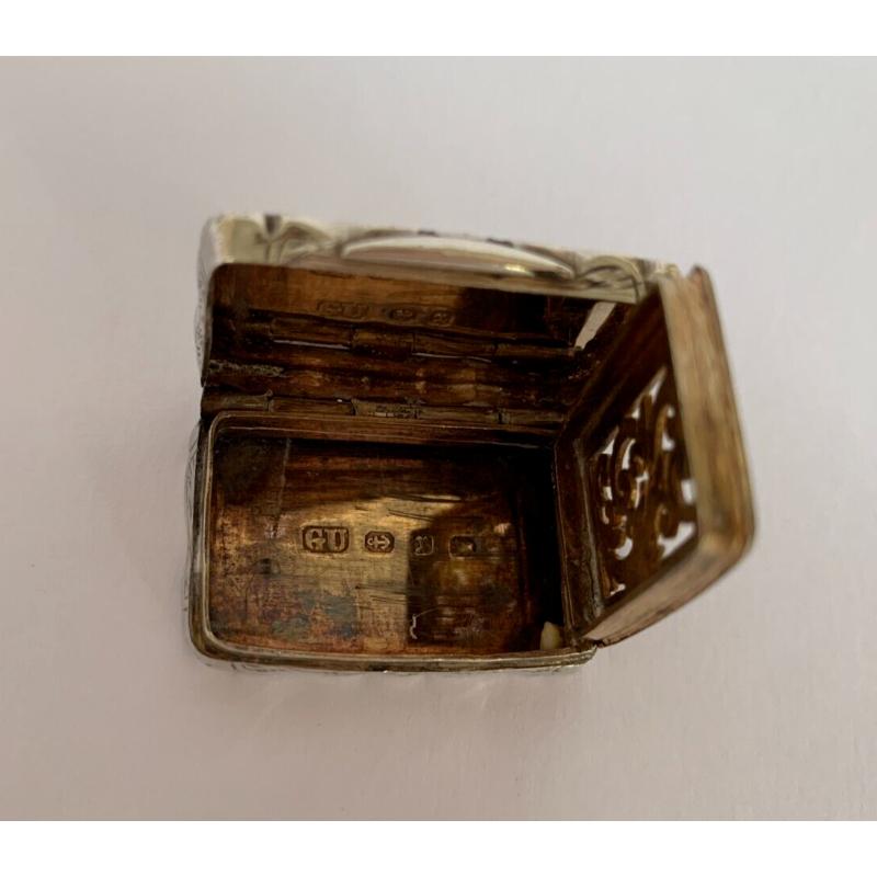Victorian Sterling Silver Vinaigrette by George Unite & Sons, 1897 For Sale 9