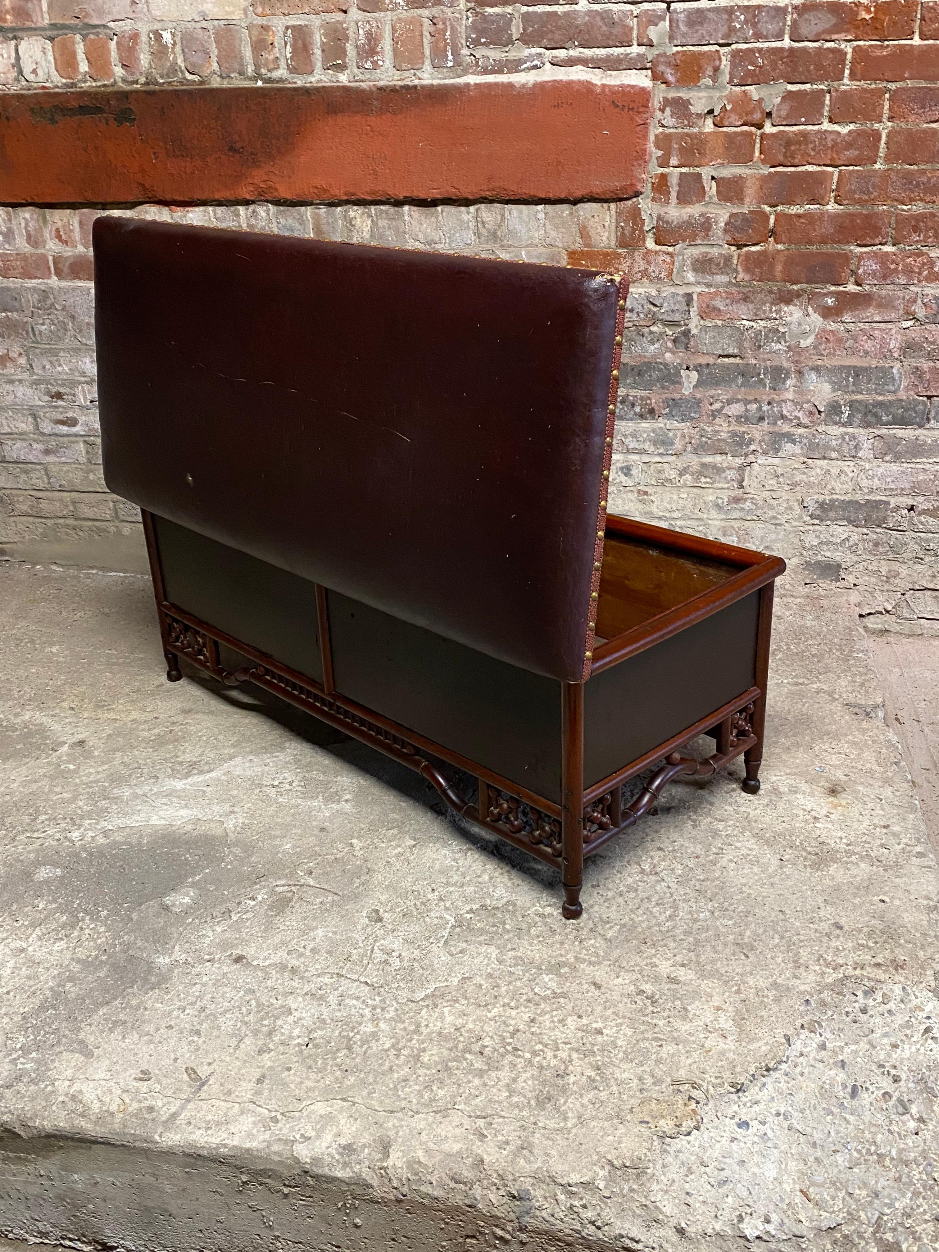 Victorian Stick and Ball Blanket Chest 2