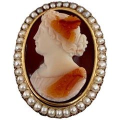 Victorian Stone Cameo with Pearls in 18 Karat Yellow Gold Brooch Pin