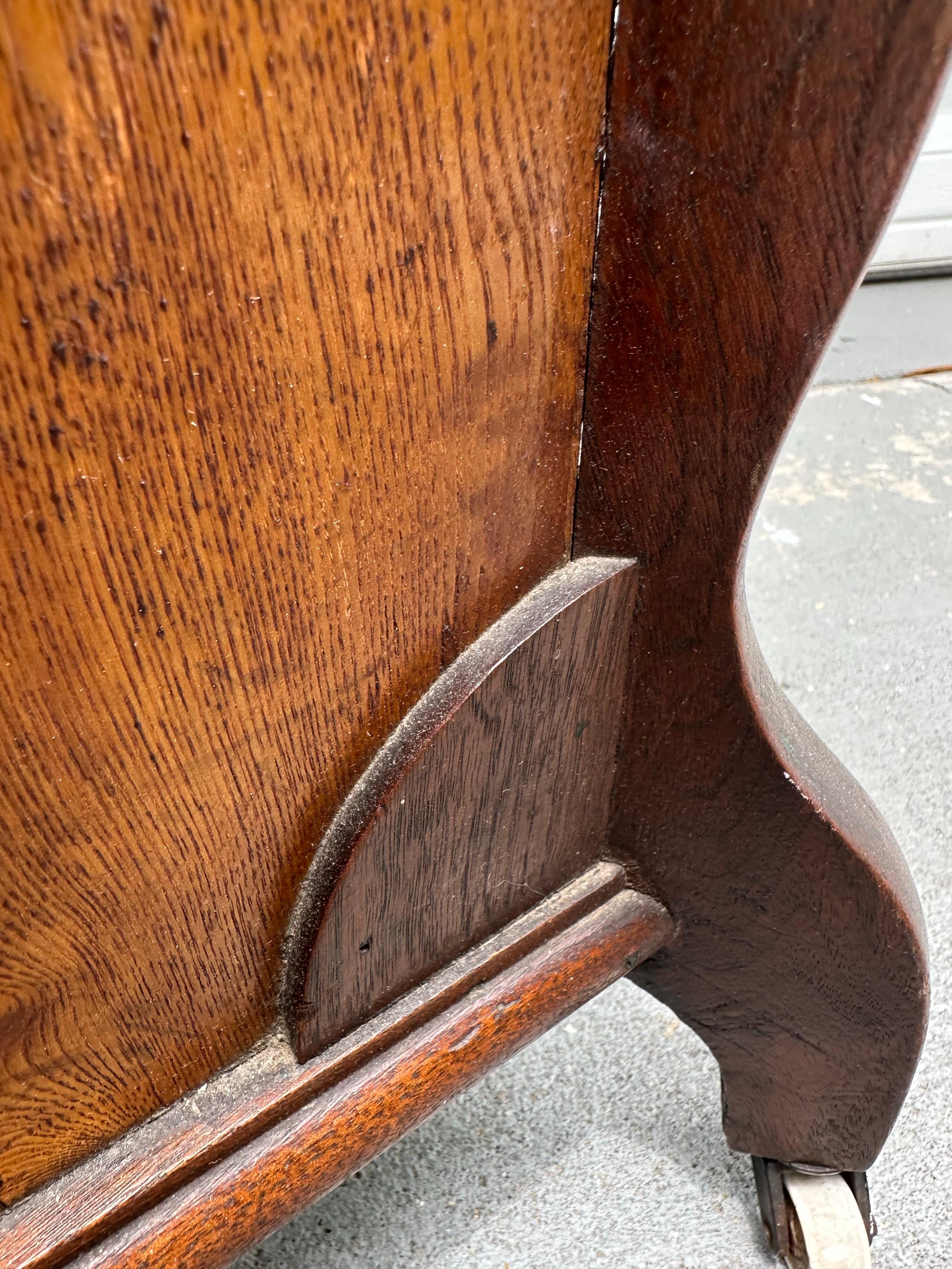 Sgabello vittoriano per pianoforte su rotelle. in vendita 1