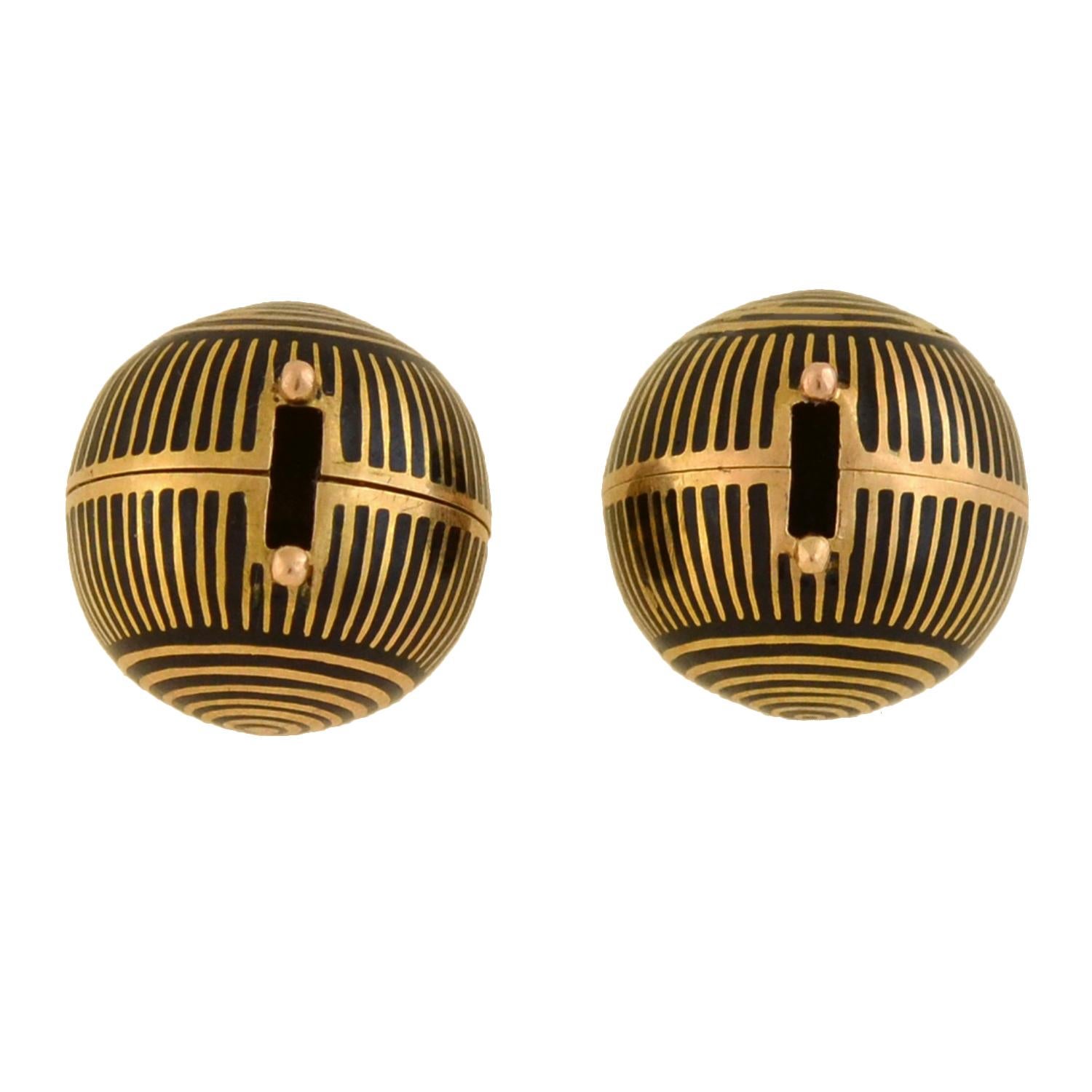 Victorian Striped Black Enamel Earring Coach Covers In Good Condition In Narberth, PA