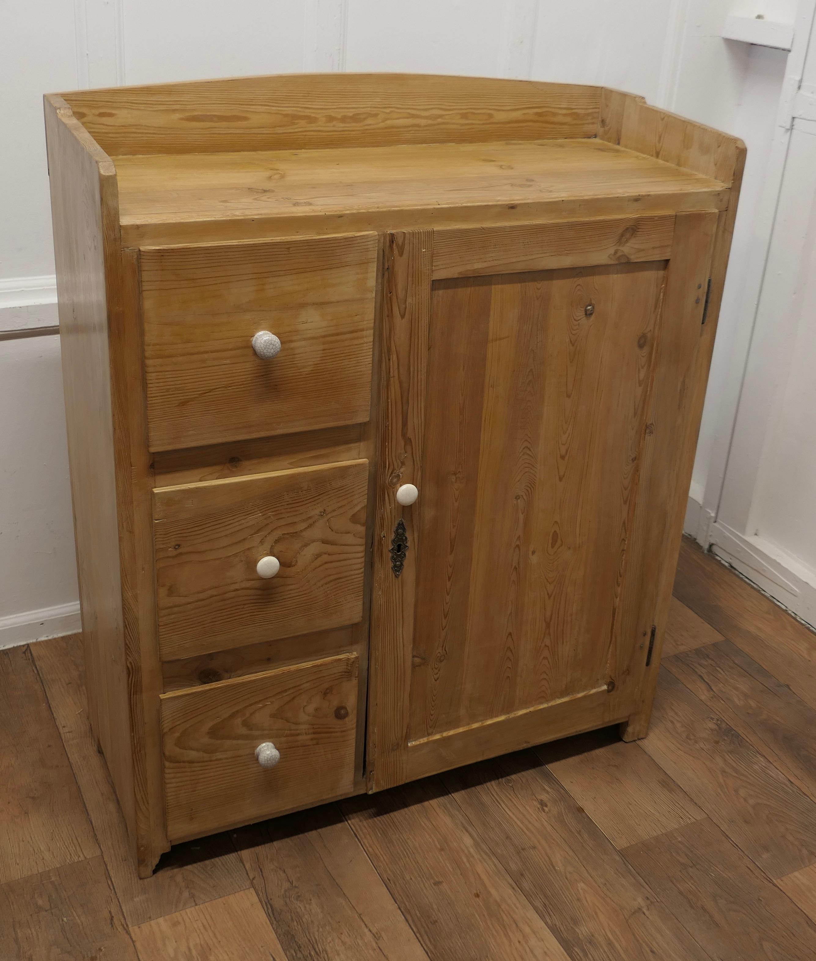 Victorian Stripped Pine Greeting Station Cupboard     In Good Condition For Sale In Chillerton, Isle of Wight