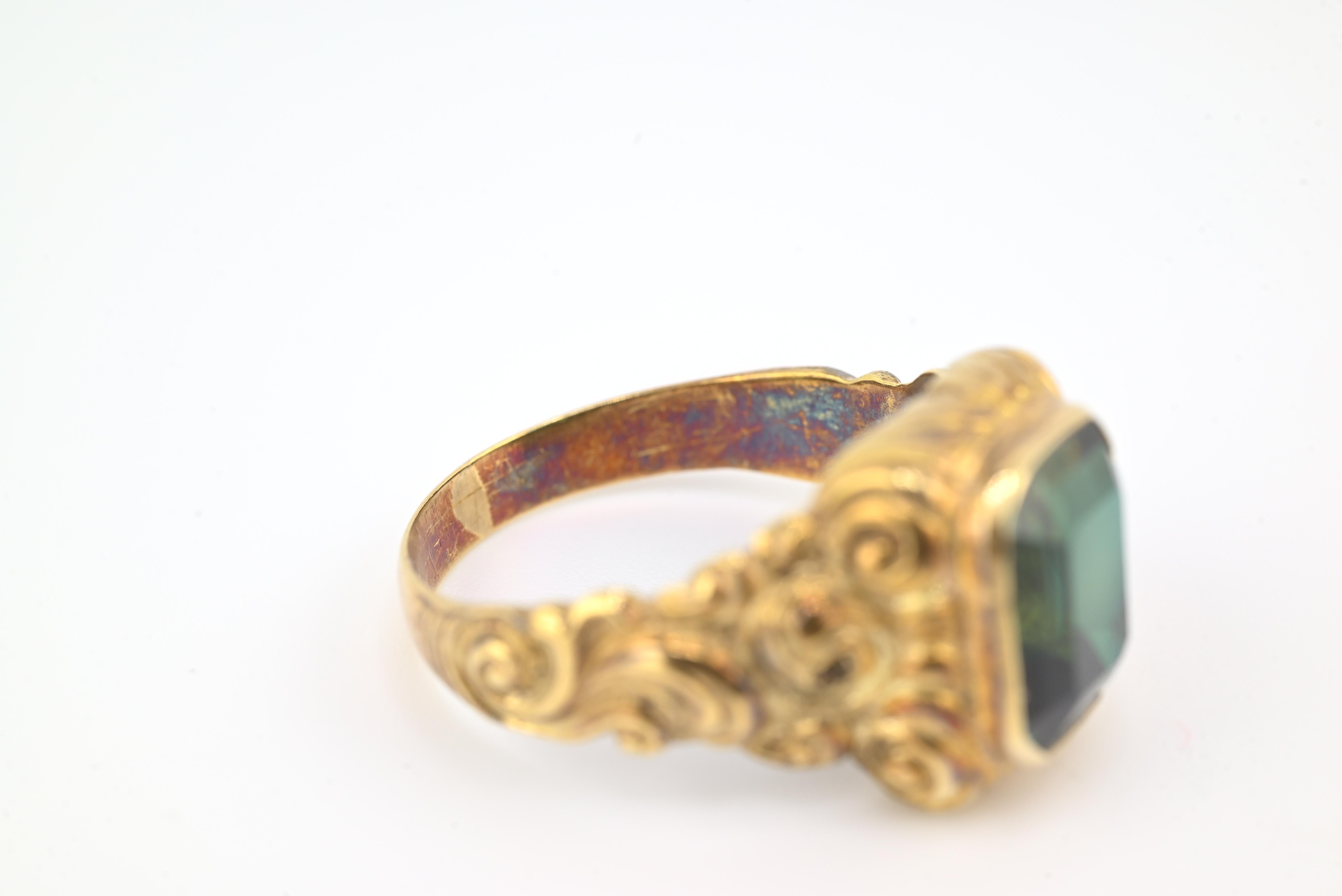 14K Goldring im viktorianischen Stil mit GIA zertifiziertem grünem Spinell im Angebot 1