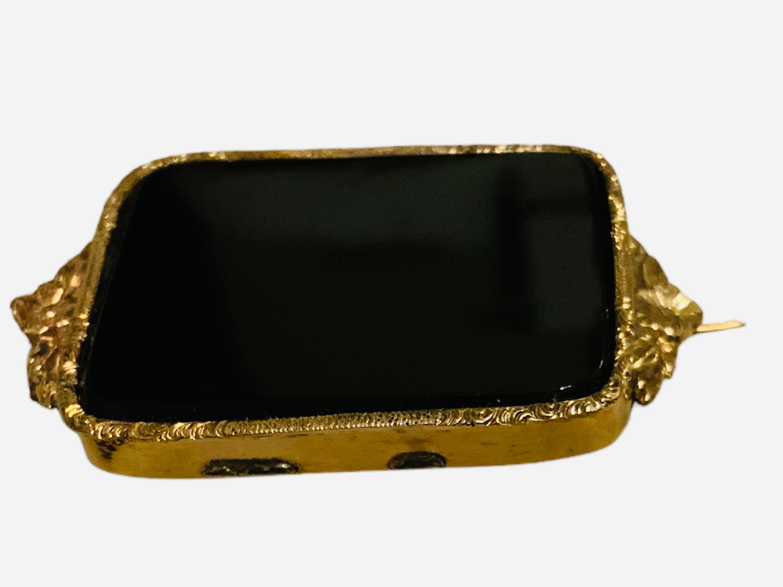 Broche victorienne en or jaune 14 carats et cristal  en vente 1