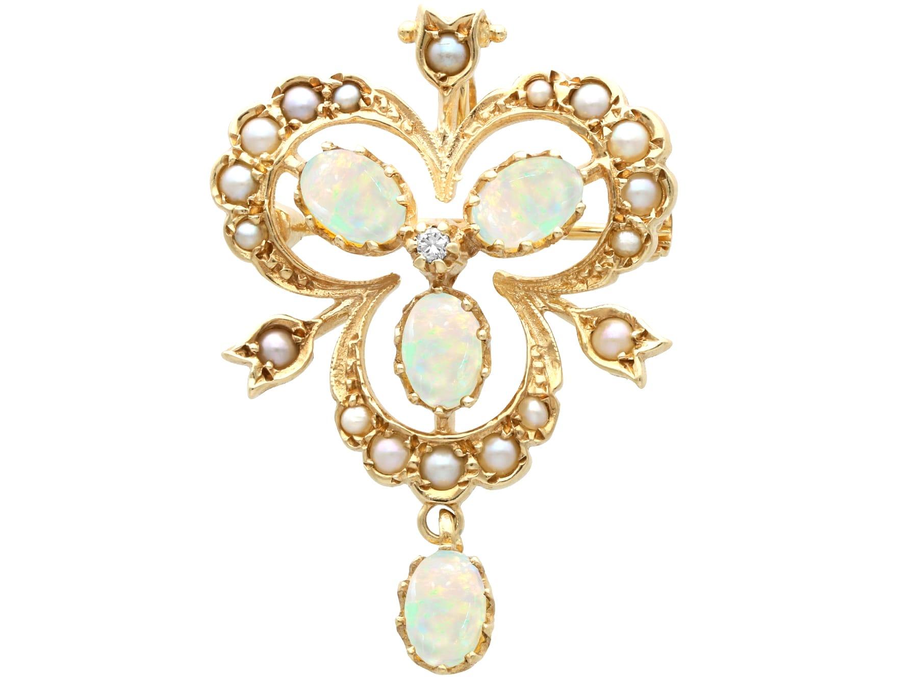 Pendentif/Broche de style victorien en or jaune 9 carats avec opale, perle et diamants de 1,60 carat Excellent état - En vente à Jesmond, Newcastle Upon Tyne