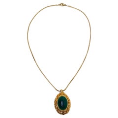 Collana con ciondolo in corda in stile vittoriano placcata in oro 18k con pietra verde scuro