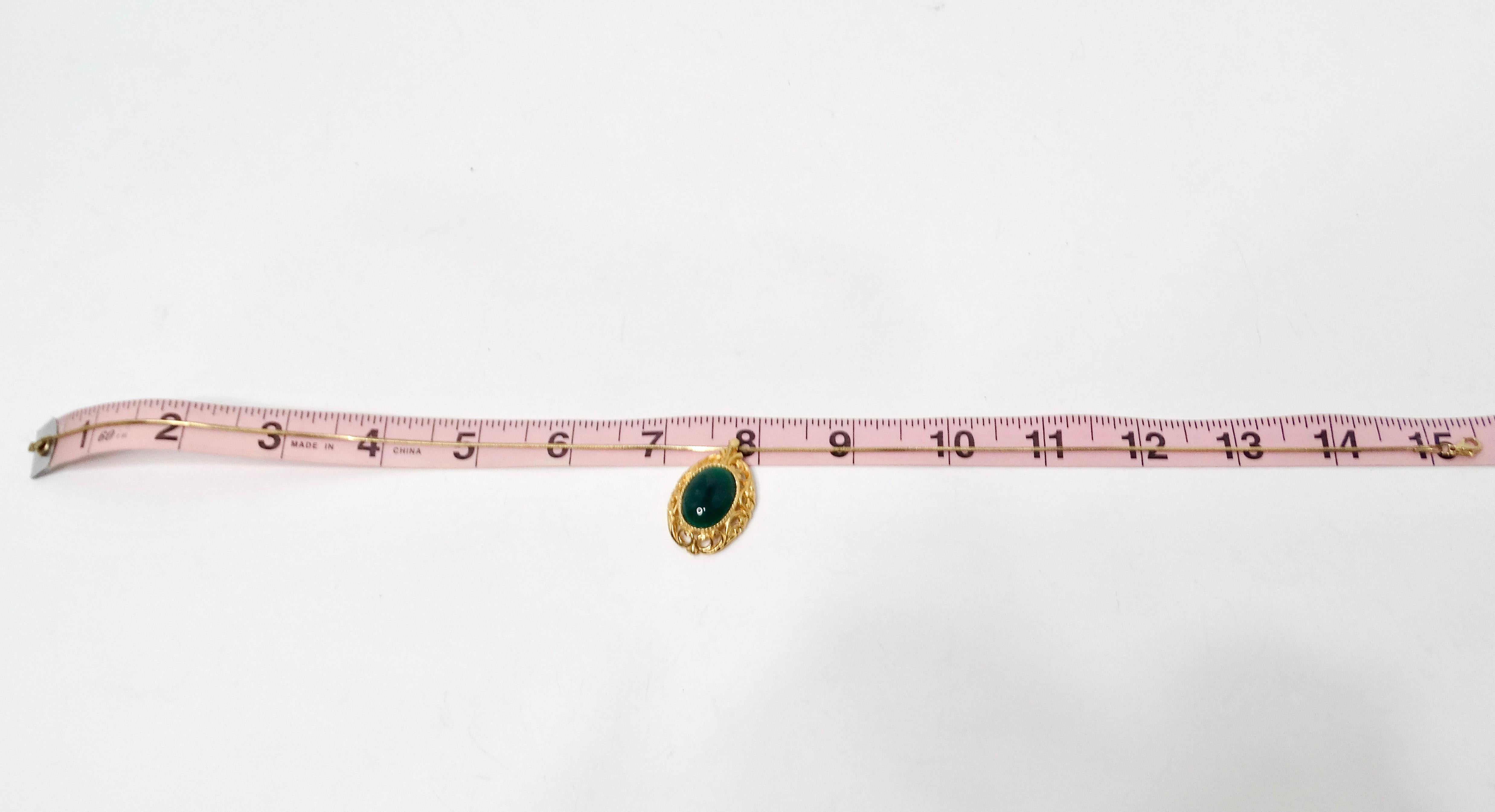 Collana con ciondolo in corda in stile vittoriano placcata in oro 18k con pietra verde scuro in vendita 2