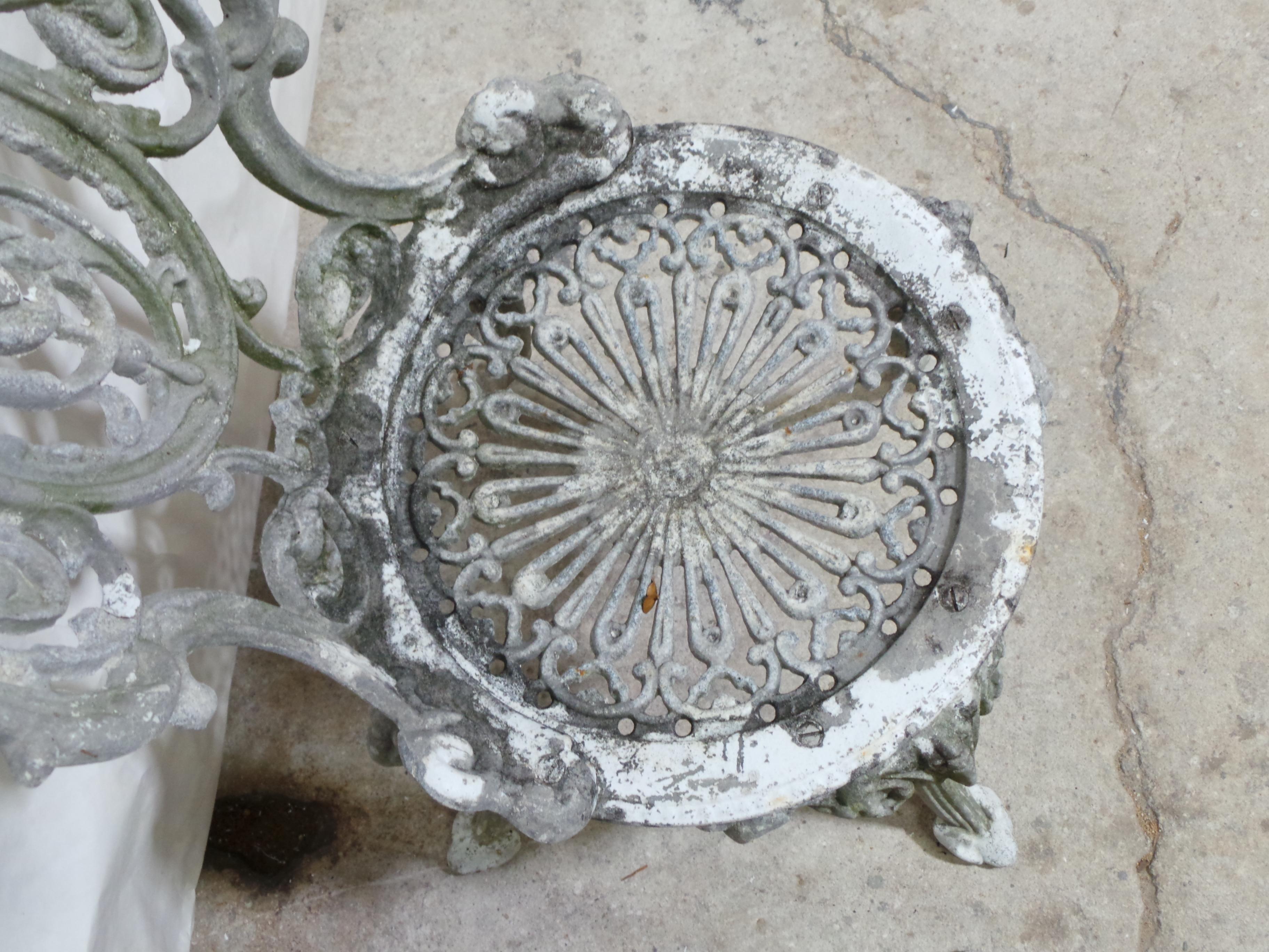 Victorian Style Aluminium Garden Chairs In Good Condition For Sale In Hollywood, FL