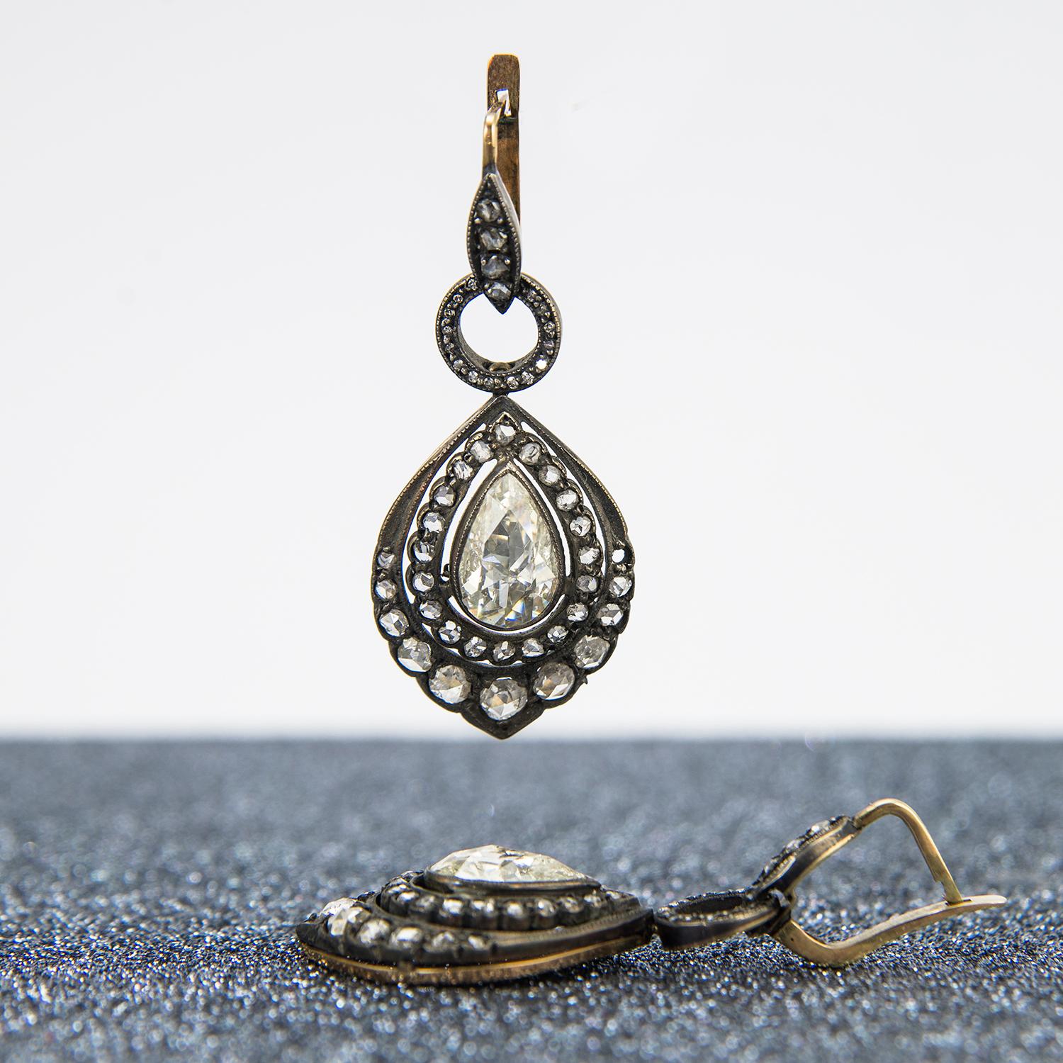 Victorian Style Apx 7.40ct Rose Cut Diamond Drop Earrings In Good Condition For Sale In BEVERLY HILLS, CA