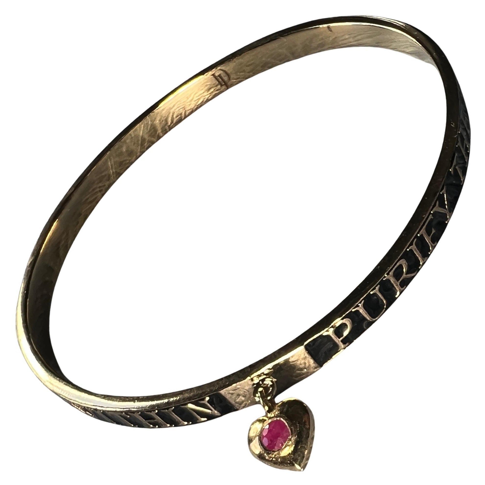 Bracelet de style victorien Émail noir Coeur de rubis en vente