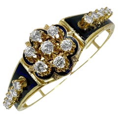 Brazalete Estilo Victoriano de Oro Amarillo de 14 K con Diamantes y Detalles de Esmalte Azul