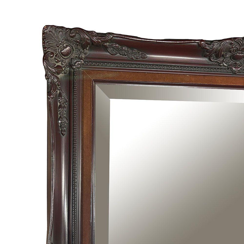 Specchio da parete smussato in legno di ciliegio impreziosito in stile barocco vittoriano In condizioni ottime in vendita a Van Nuys, CA
