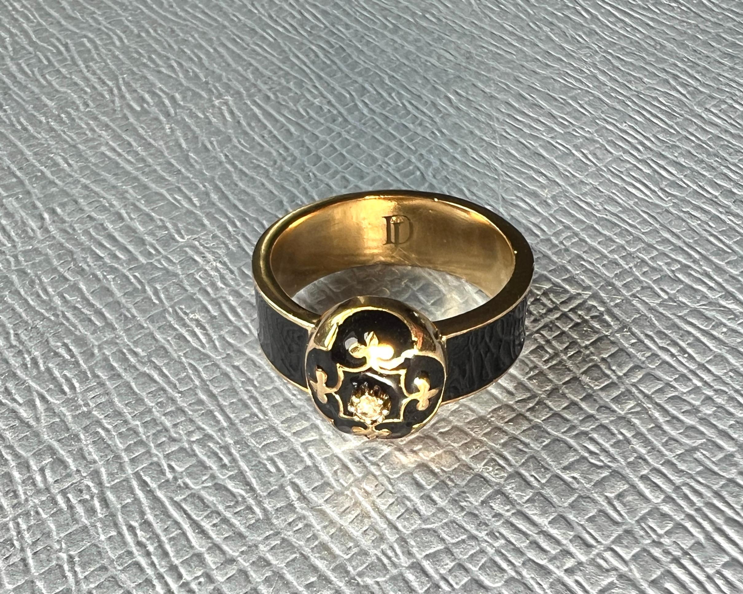 Schwarzer Diamant-Emaille-Ring im viktorianischen Stil mit Fleur de Lis (Einfacher Schliff) im Angebot