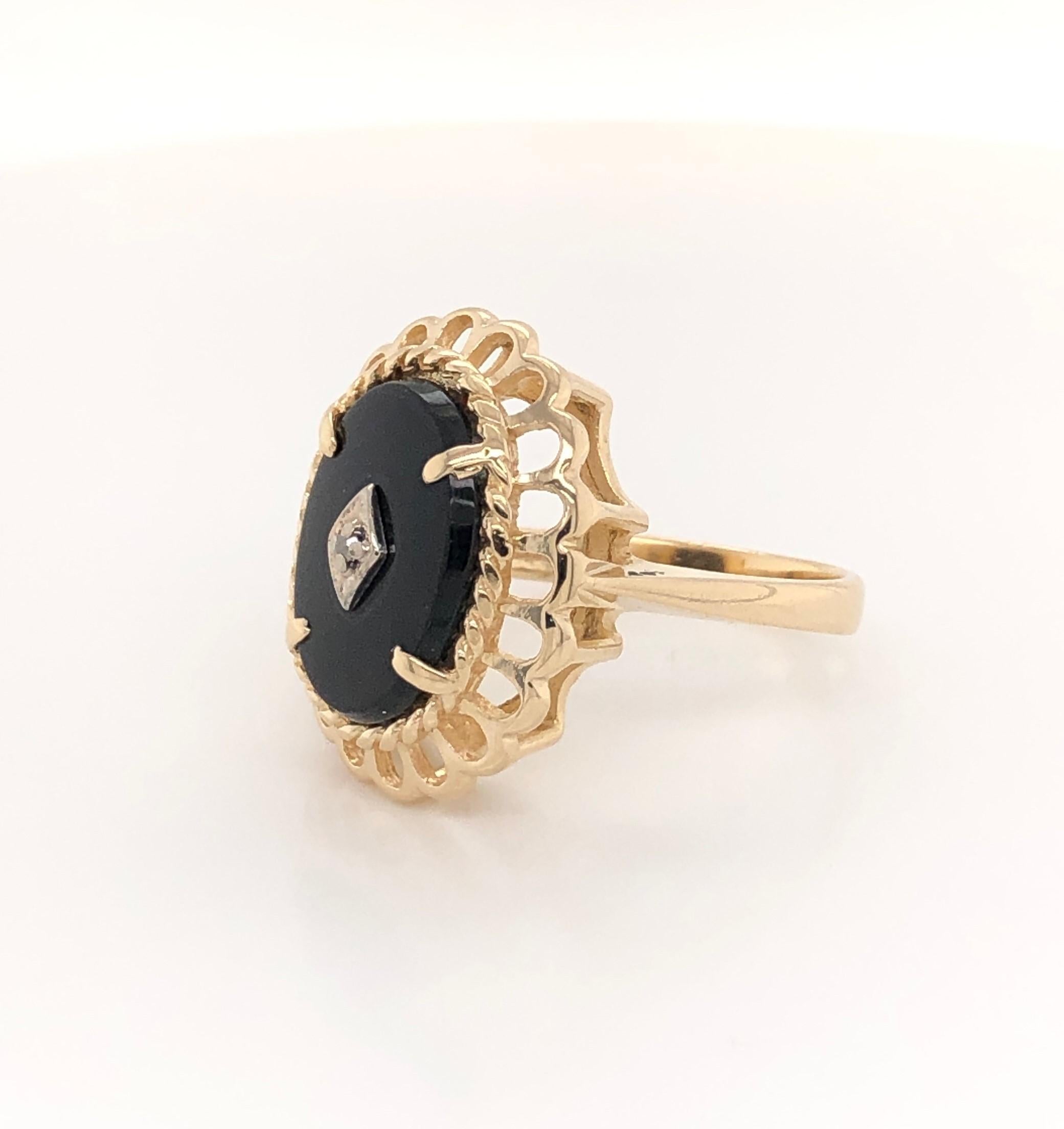 Women's Victorian Style Black Onyx Yellow Gold Oval Ring with Diamond Accent