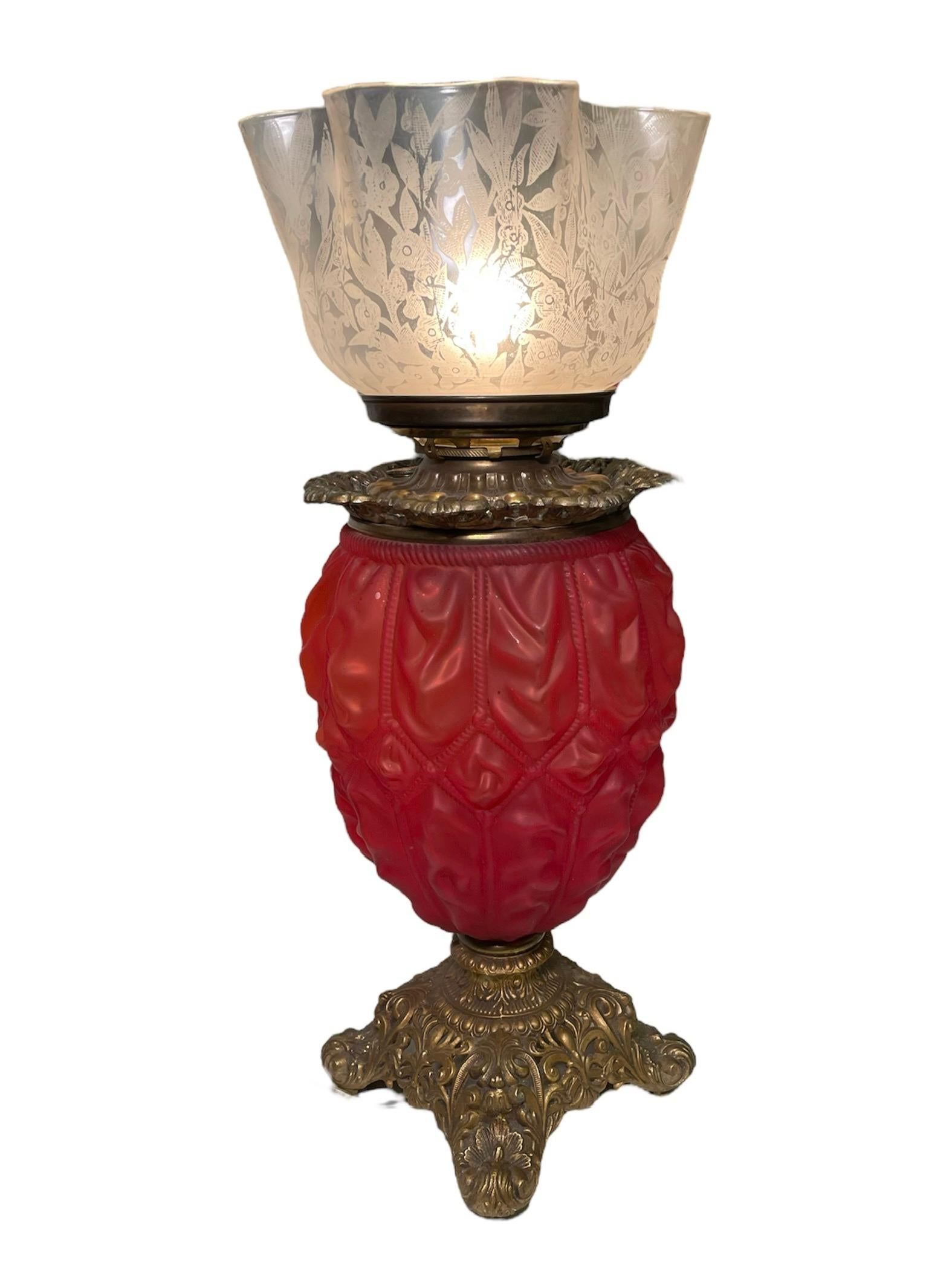20th Century Victorian Style Brass And Glass Table Lamp For Sale