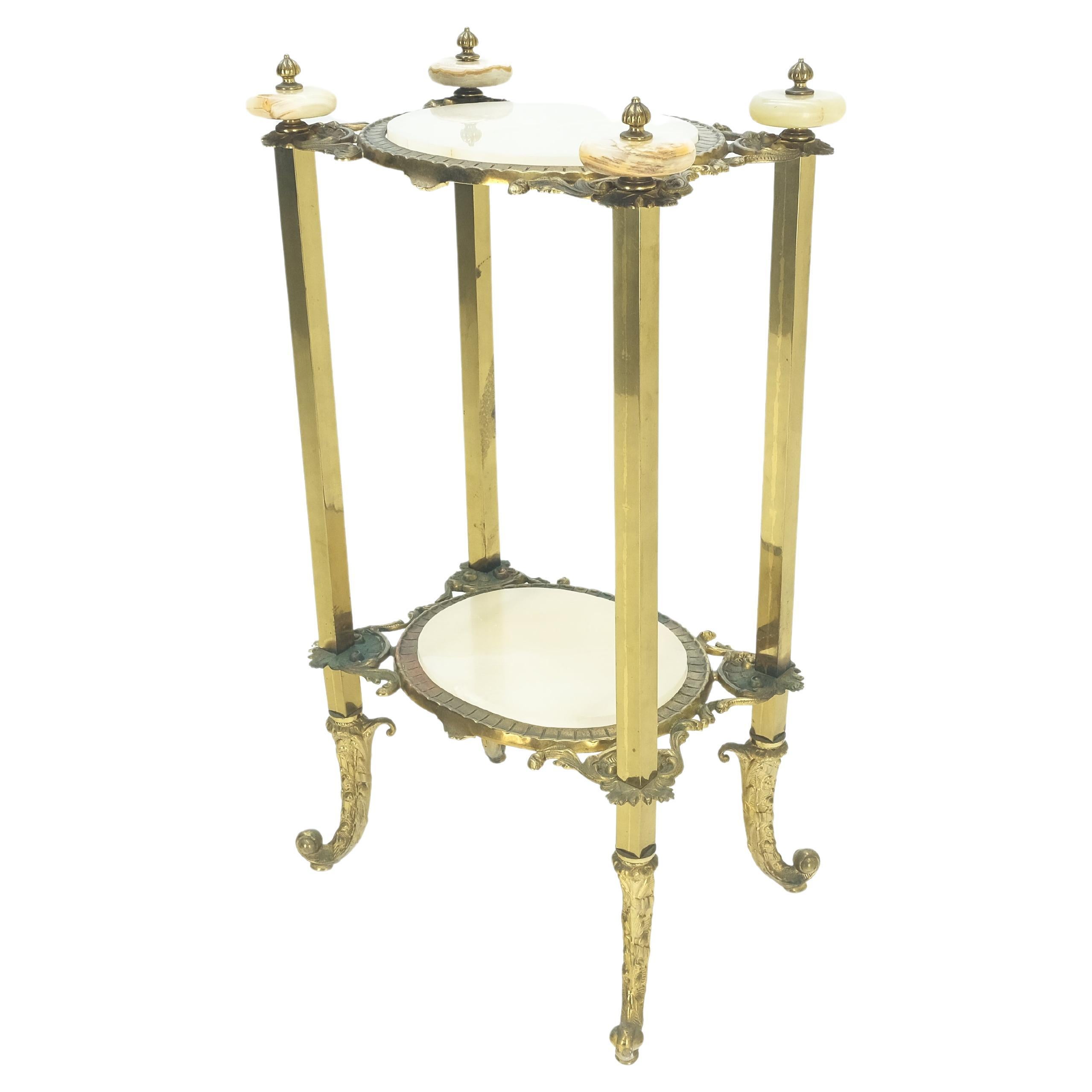 Victorian Style Brass Oval Onyx Marble Turned Finials Lamp Side Table Stand MINT For Sale