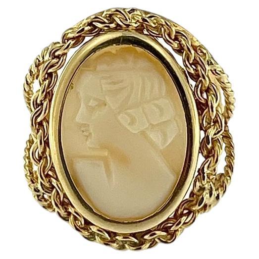 Victorian Style Cameo Yellow Gold Ring