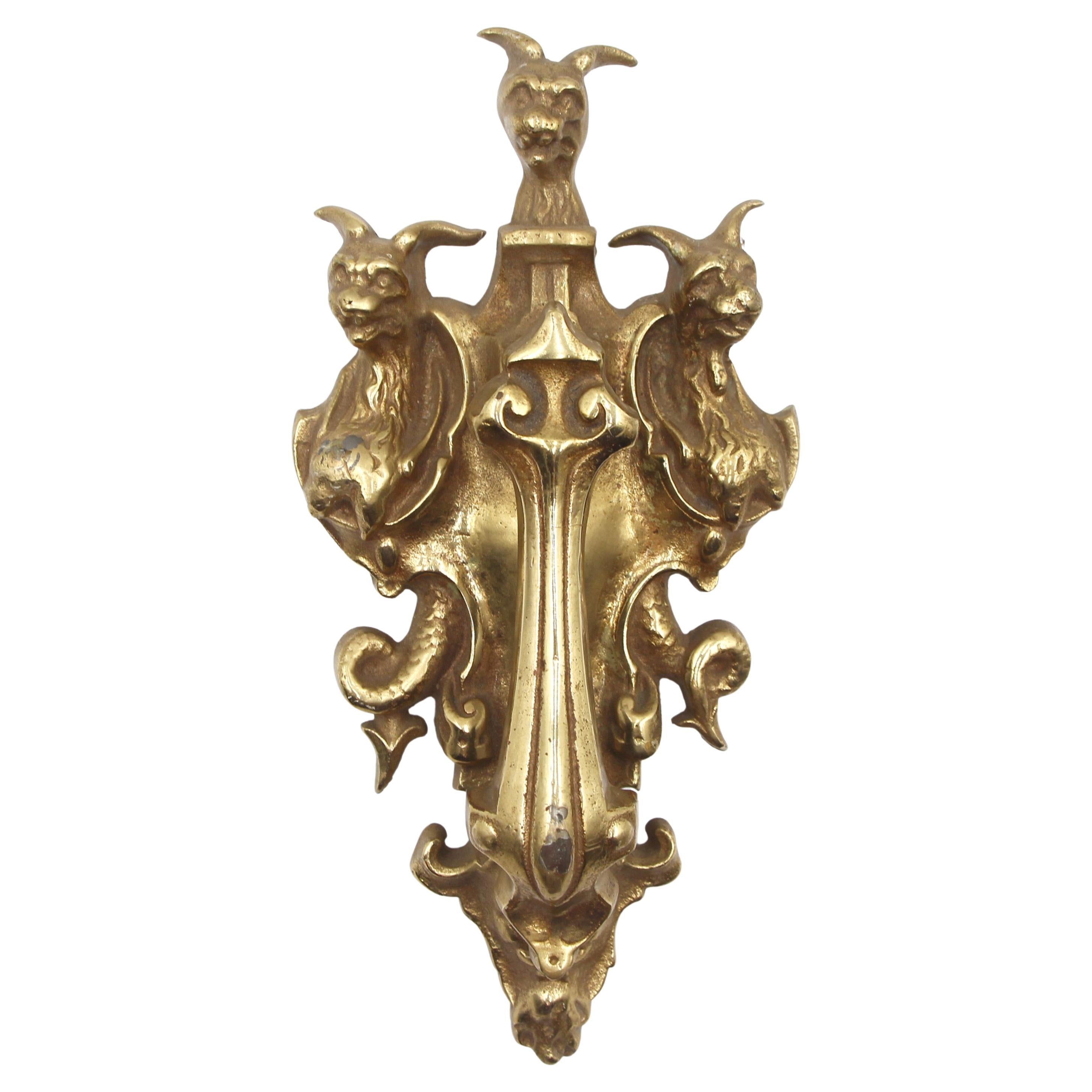 Battente in ottone Cerberus in stile vittoriano in vendita