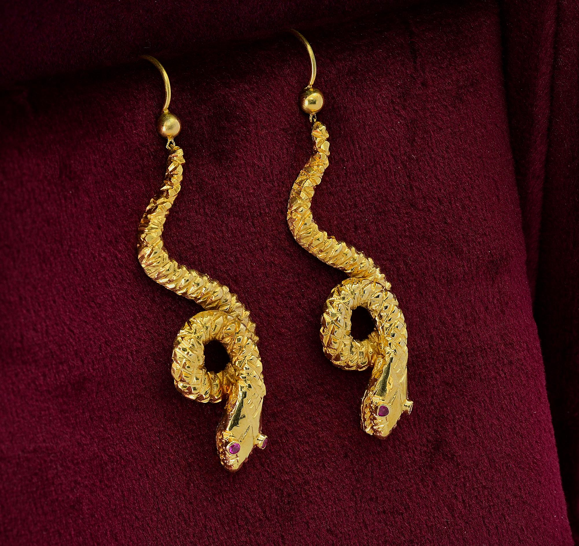 Round Cut Victorian Style Coiled Snake Drop Earrings 18 Kt For Sale
