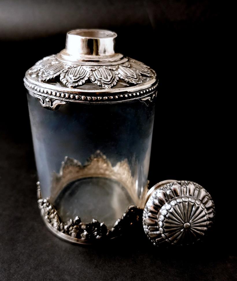 Victorian Style Crystal and Silver Toilet Bottle For Sale 1