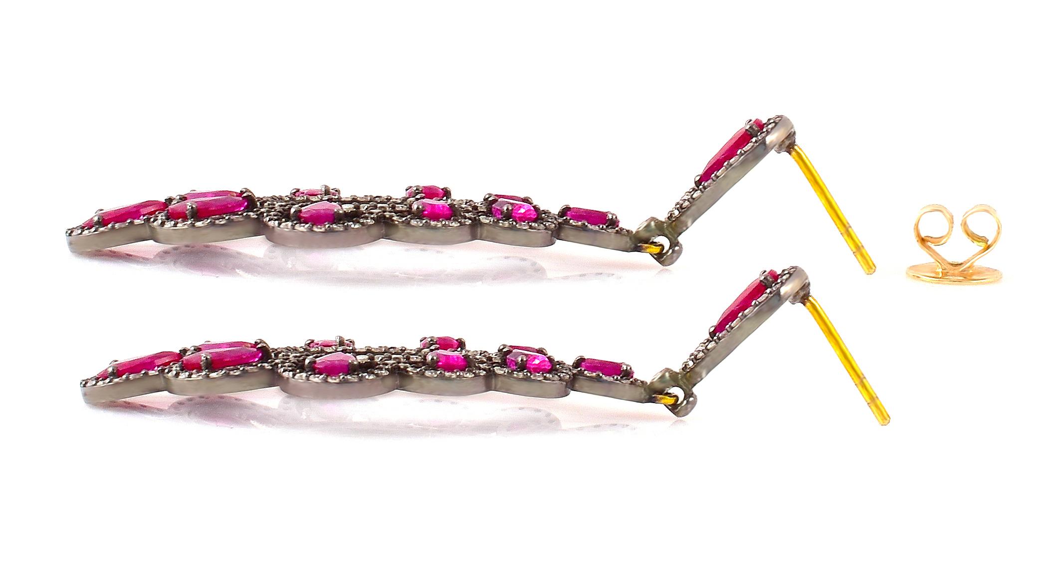 Victorian Style Diamond and Ruby Dangle Earrings In New Condition For Sale In Jaipur, IN