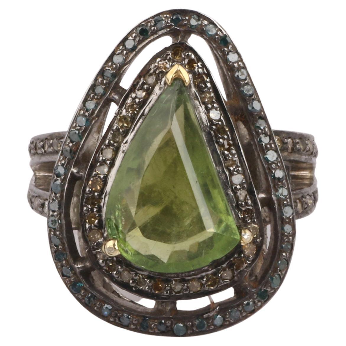 Bague de fiançailles de style victorien en argent avec péridot vert et diamants - 6,5 en vente