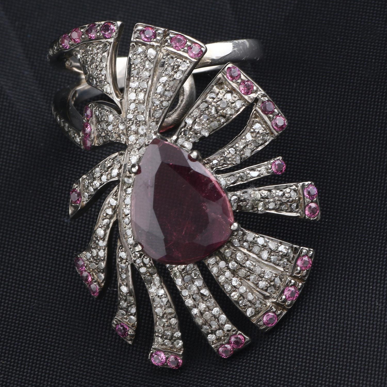 Victorian Style Diamond Silver Pink Tourmaline & Pink Sapphire Floral Ring In New Condition For Sale In Jaipur, RJ