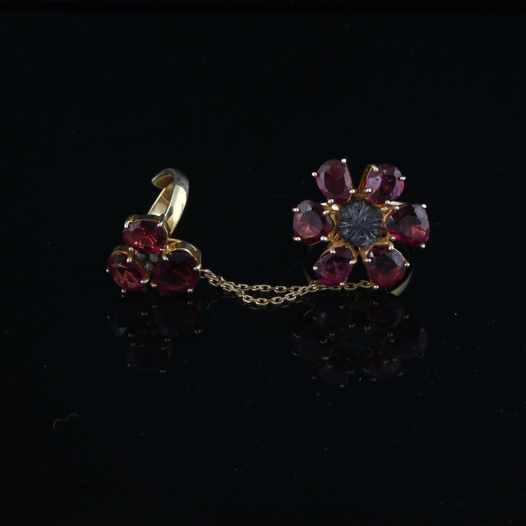 Victorian Style Diamond Silver Tourmaline Cocktail Two Finger Ring In New Condition For Sale In Jaipur, RJ