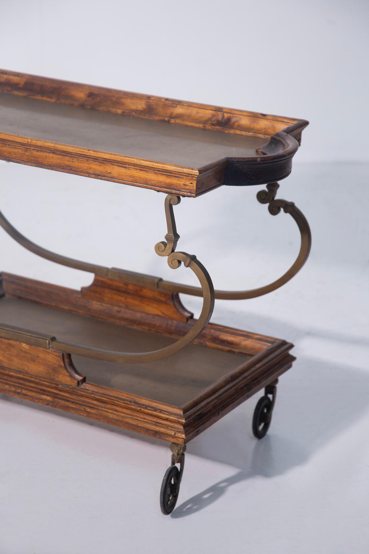 Victorian-style English serving cart In condizioni buone in vendita a Milano, IT