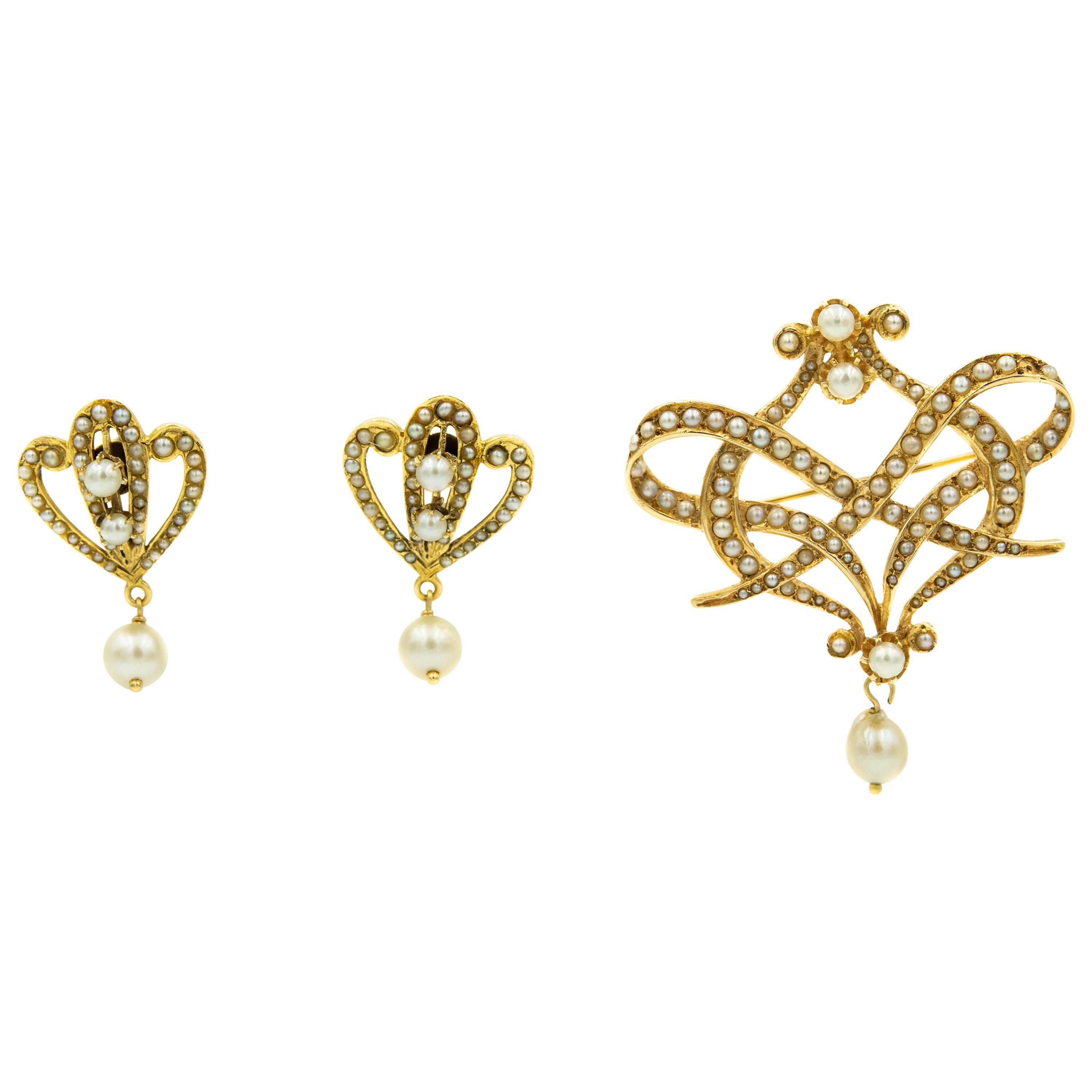 Victorian Style Garland Ribbon Pearl Yellow Gold Brooch Pin Pendant and Earrings For Sale