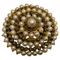 Vintage Victorian Style Gold and Pearls Brooch